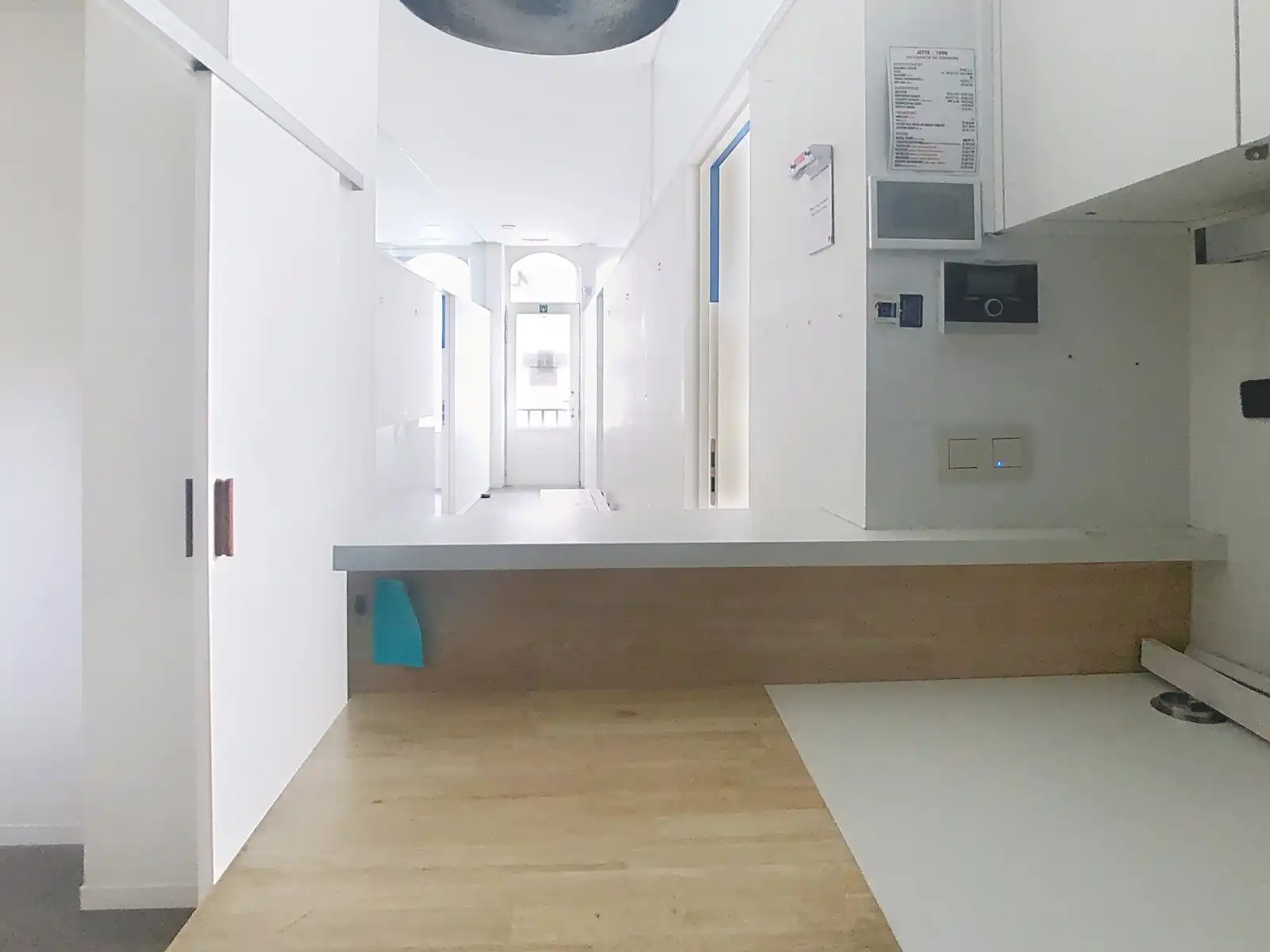 Gelijkvloerse zaak - gewezen dokterskabinet foto 19