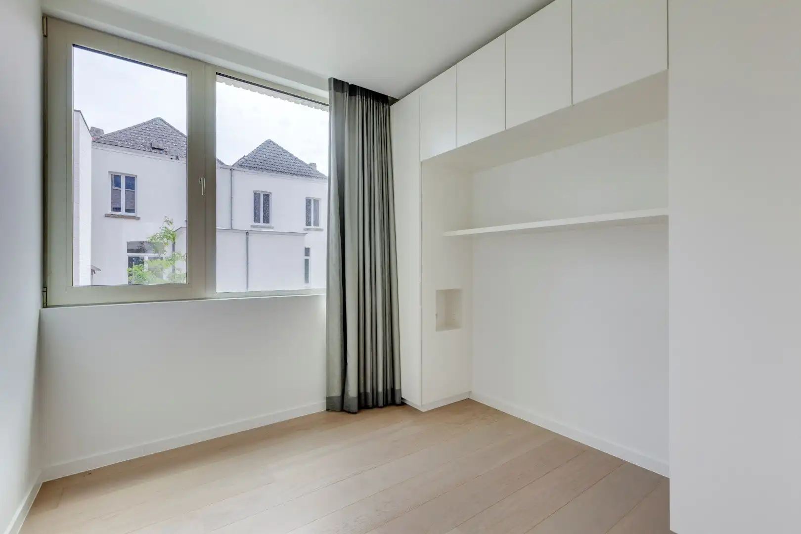 Gemeubeld en luxueus appartement  met parking te Kouterdreef  foto 15