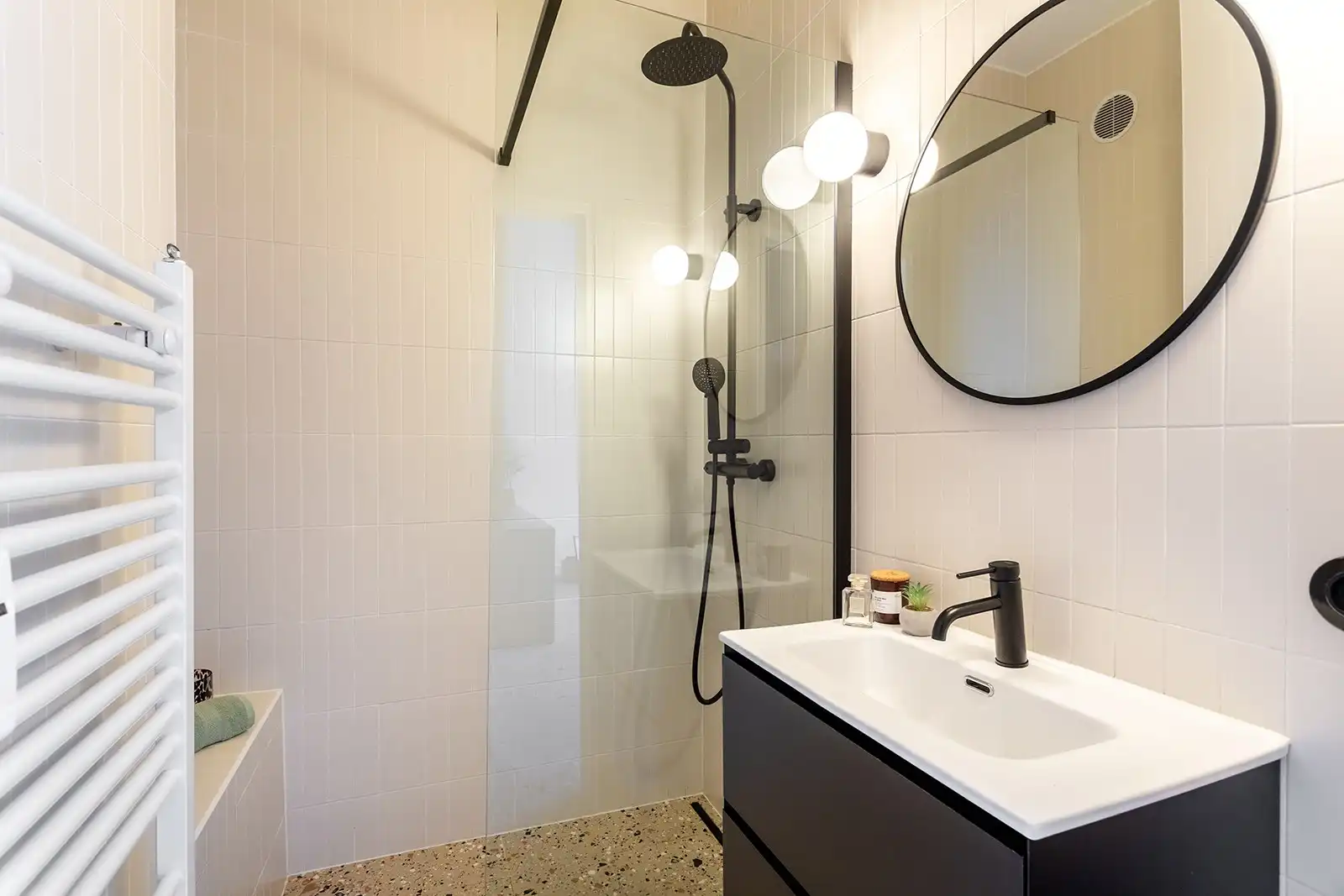 Moderne, lichtrijke studio op rustige locatie met groen uitzicht foto 25