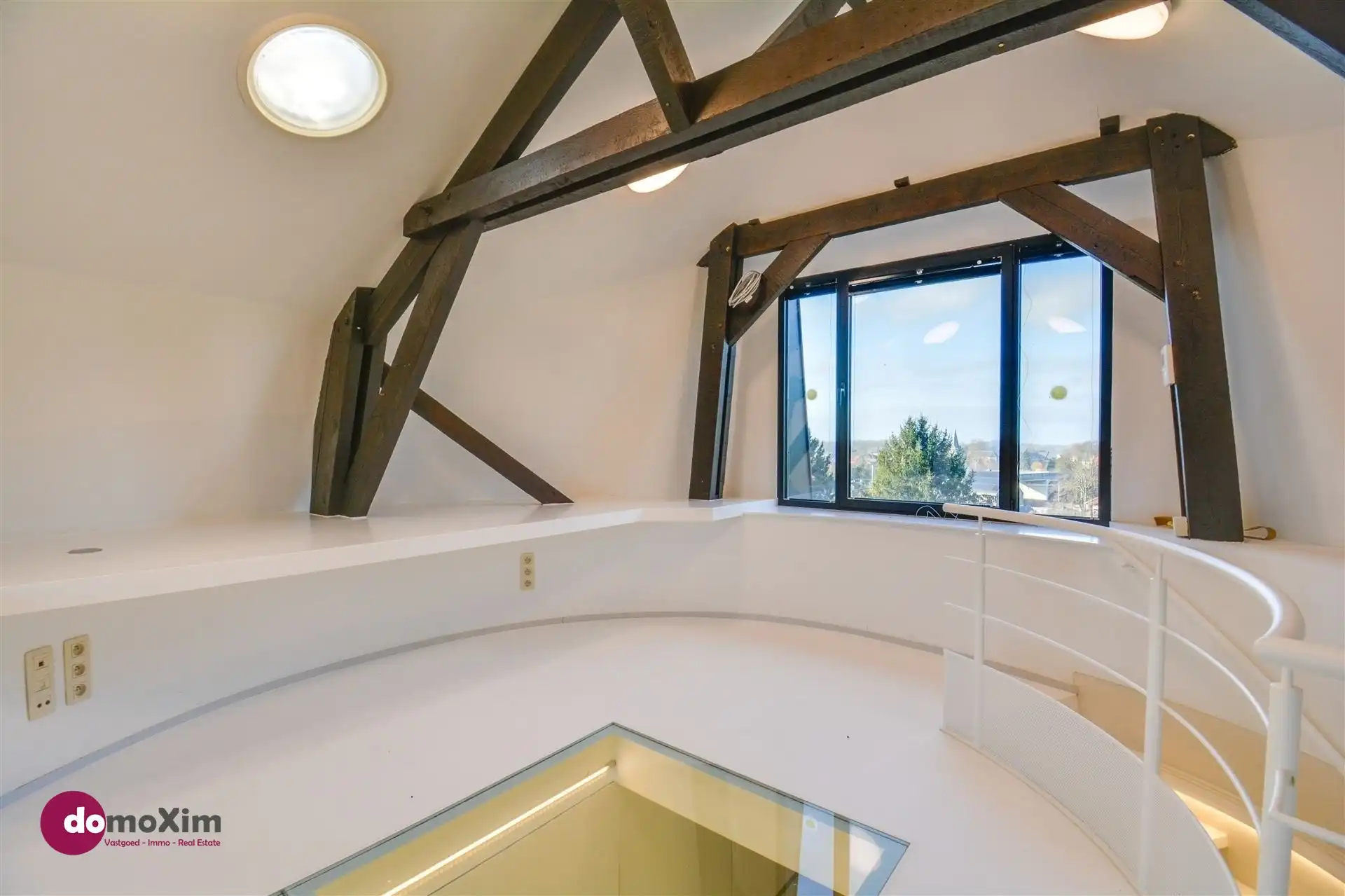 De Oude Korenmolen van Veltem, een unieke villa op een perceel van 47 are foto 18