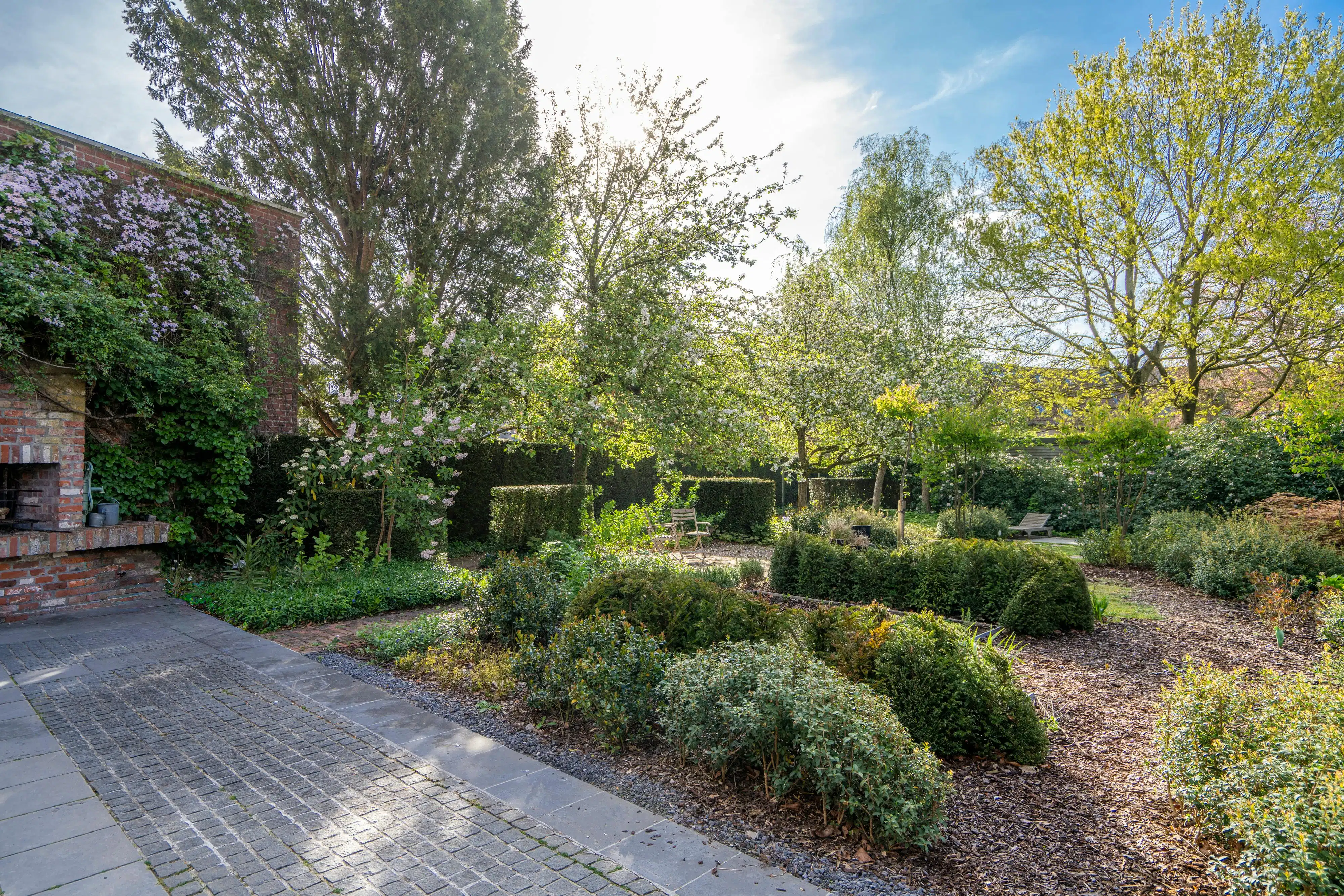Karaktervolle burgerwoning op toplocatie in groene omgeving foto 4