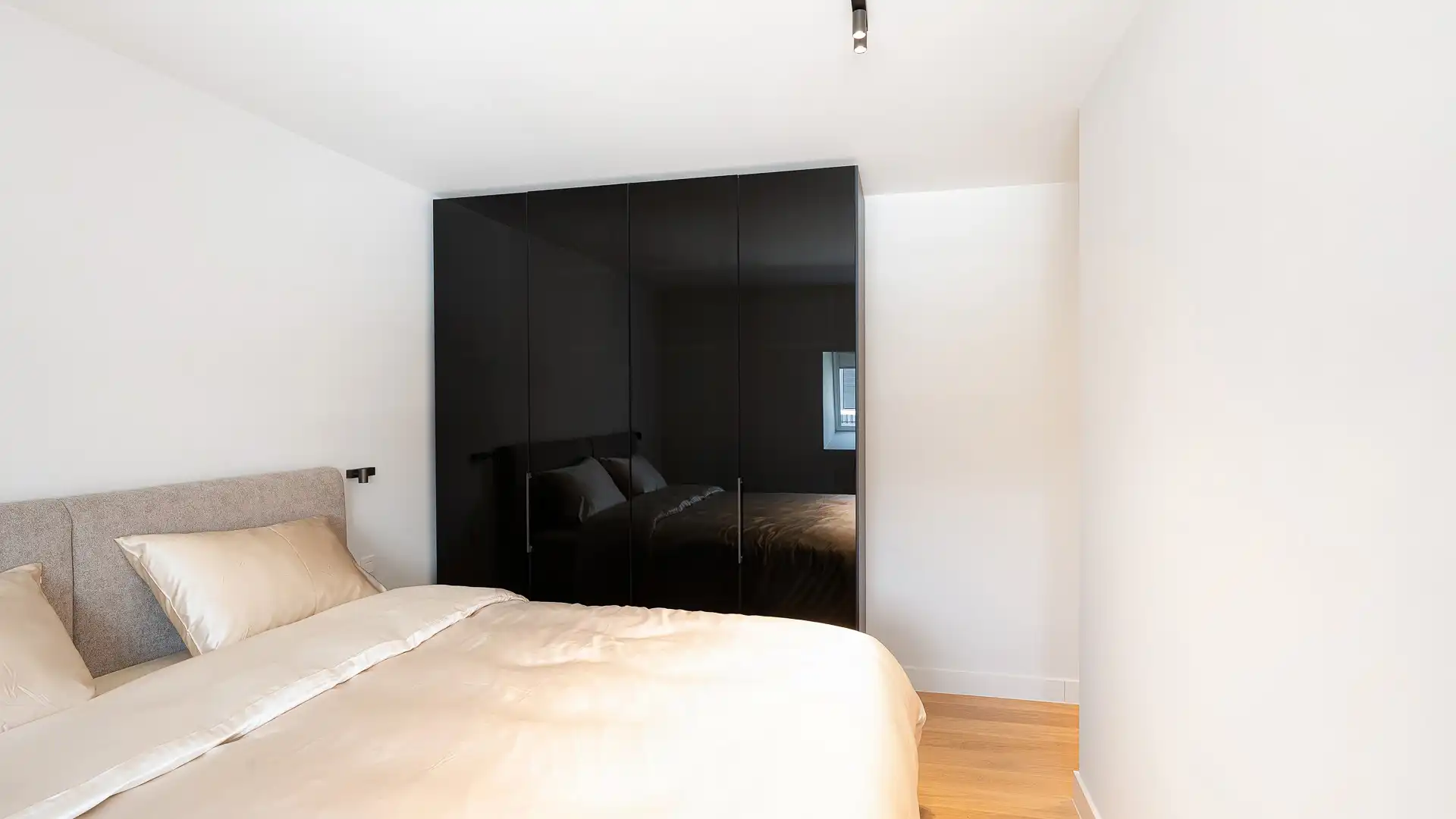 Exclusief gerenoveerd duplex-appartement met zonneterras op wandelafstand van het Albertstrand foto 31