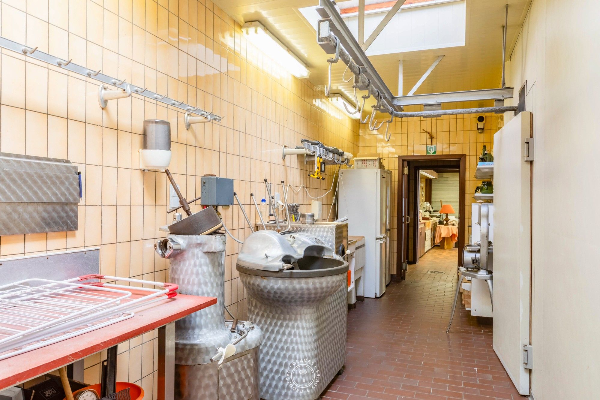 Art-deco woning met handelsruimte en garage foto 6