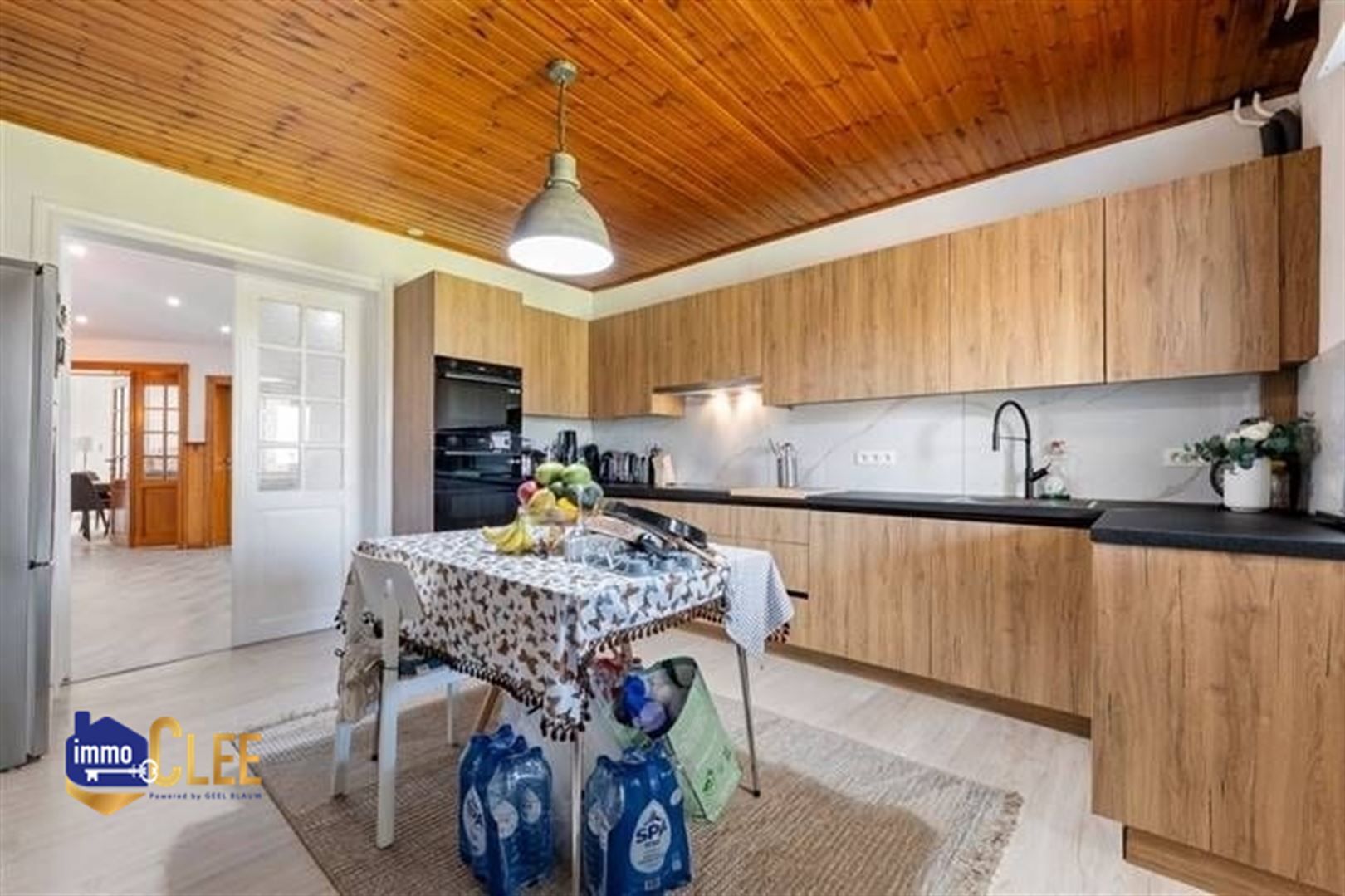 Landelijk gelegen, instapklare woning met 3 slaapkamers en tuin met uitzicht op het Haspengouws groen foto 8