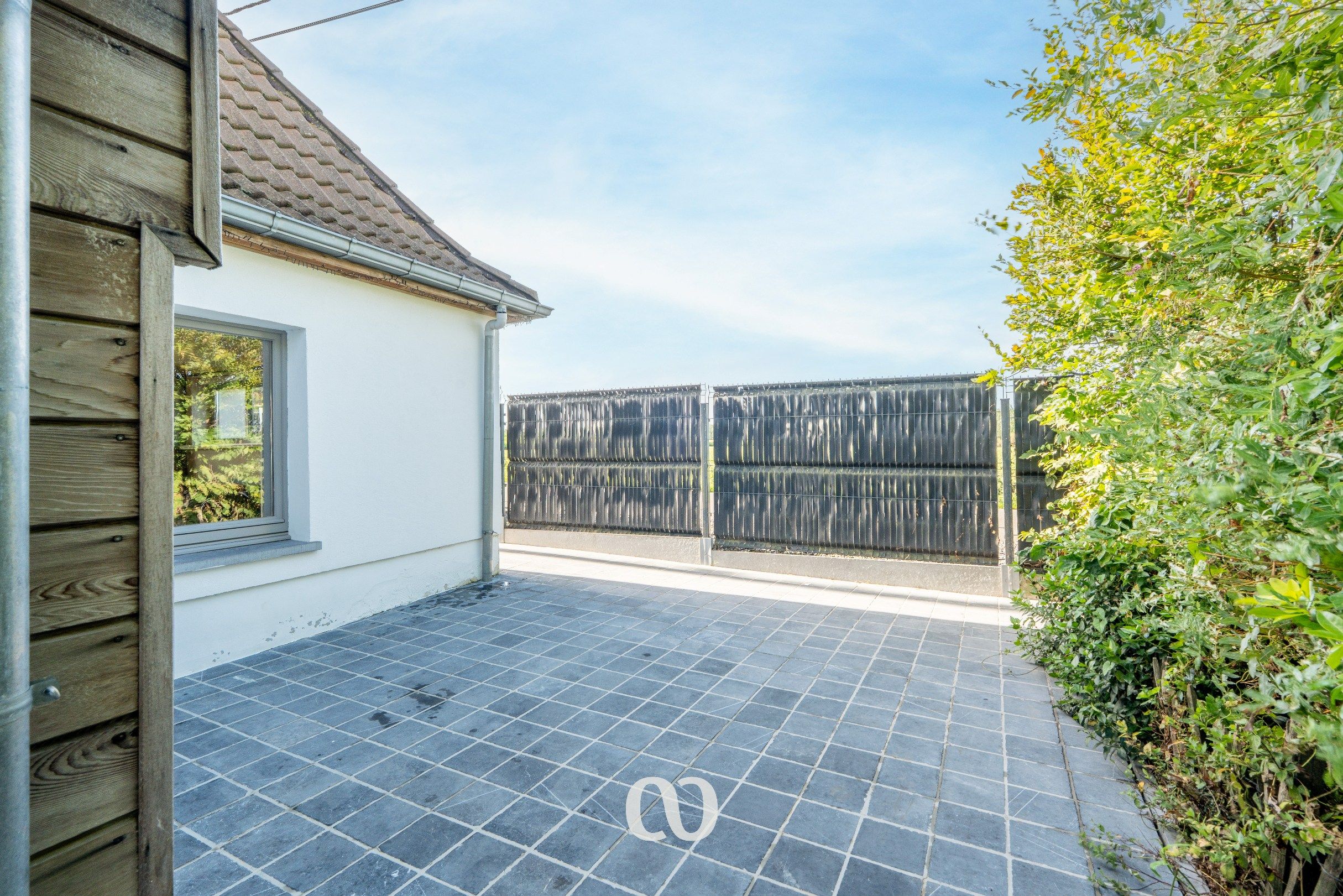 Prachtig gelegen villa met zwembad foto 18