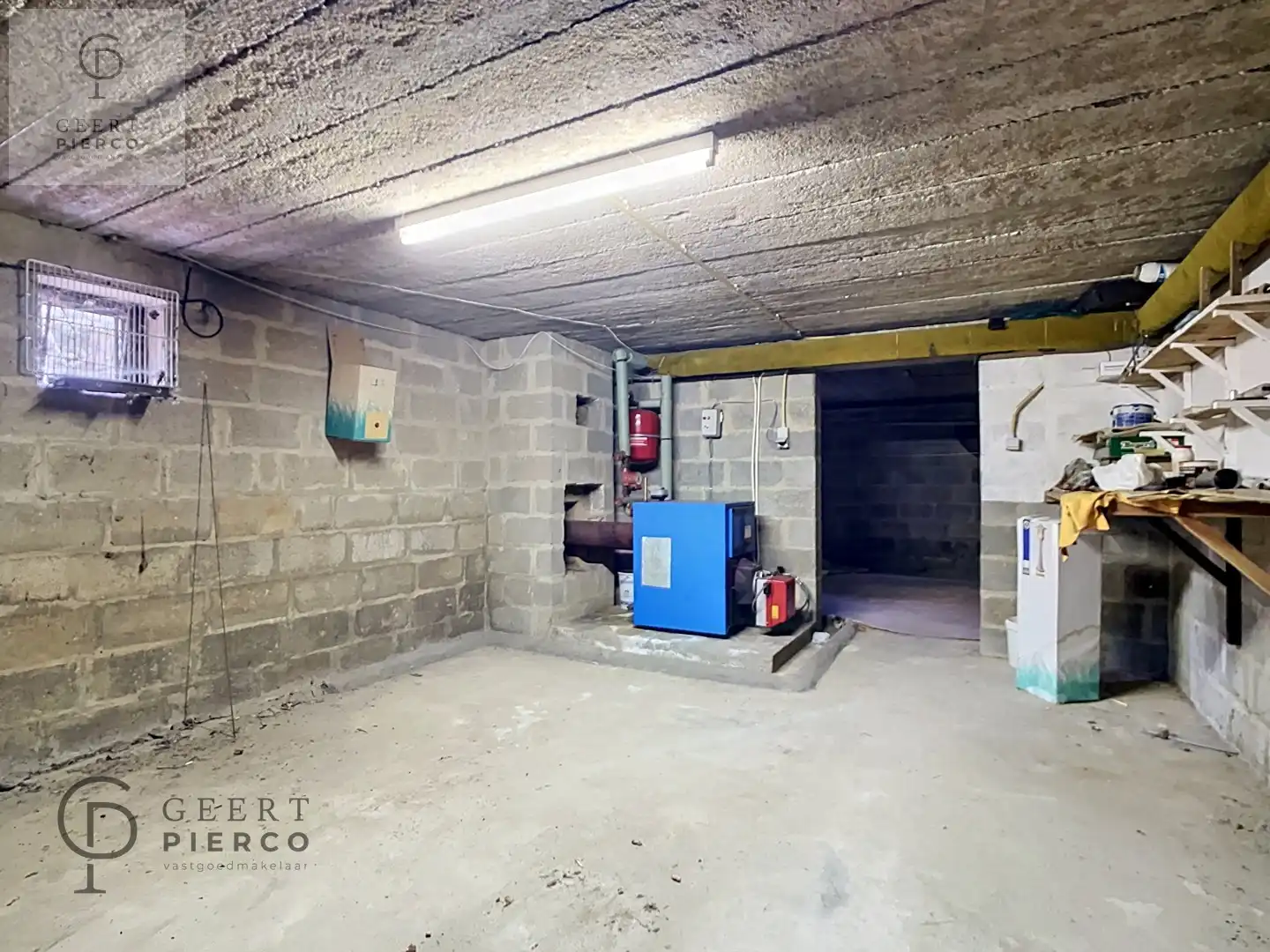 Zeer ruime bungalow gelegen op een uiterst rustig perceel foto 22