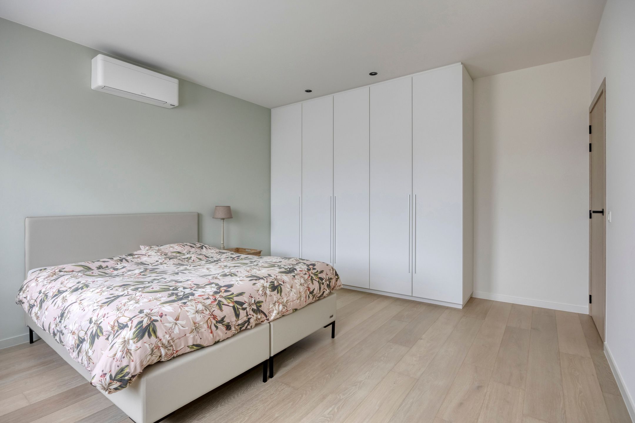 Kwalitatief stijlvolle woning foto 15