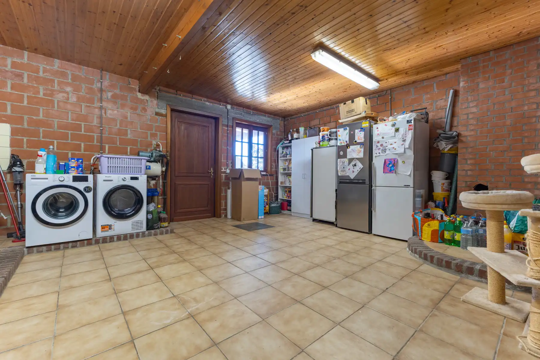 Villa met 4 slaapkamers, grote tuin en garage foto 24