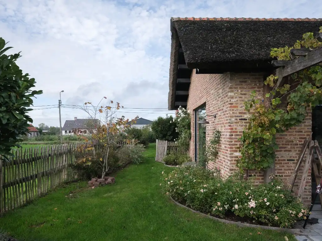 Instapklare woning met EPC A en panoramisch uitzicht op de velden in Ursel foto 13