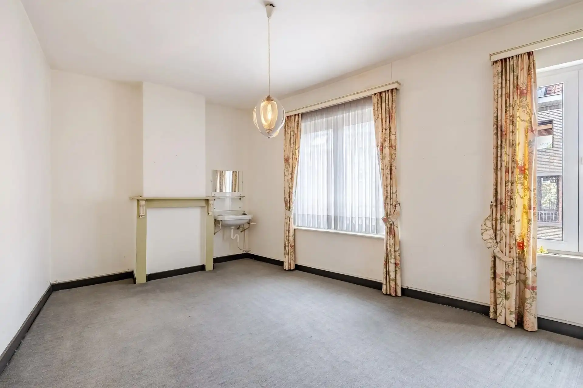 Te renoveren woning met 4 slaapkamers in centrum Wetteren foto 8