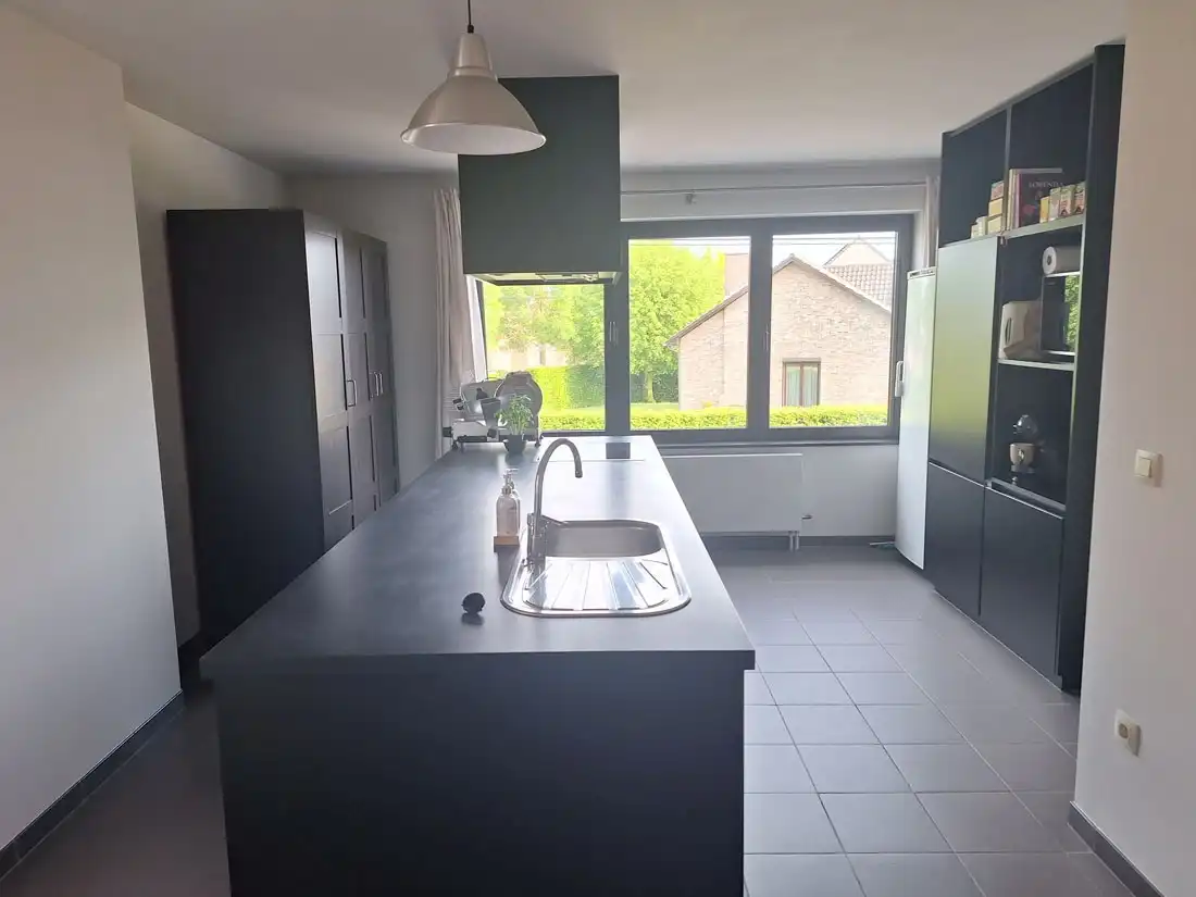 Ruim, stijlvol duplex appartement te Diepenbeek foto 6