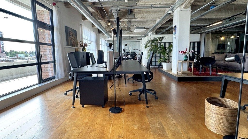Hip loftkantoor te huur in Handelsdokcenter in Gent foto 9