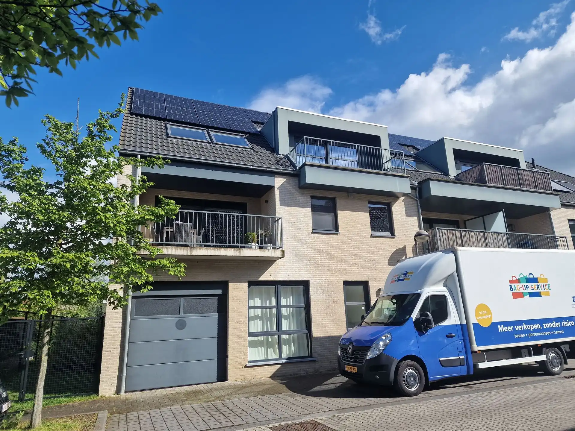 Appartement foto {{pictureIndex}}