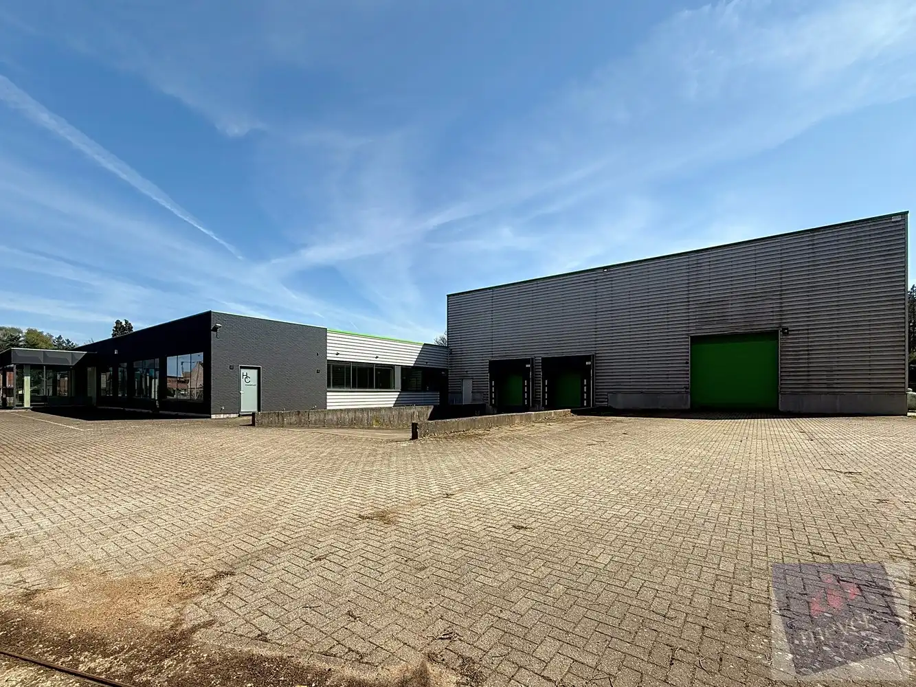 Veelzijdig bedrijfscomplex op ruim perceel van 9.985 m² in Bocholt foto 4