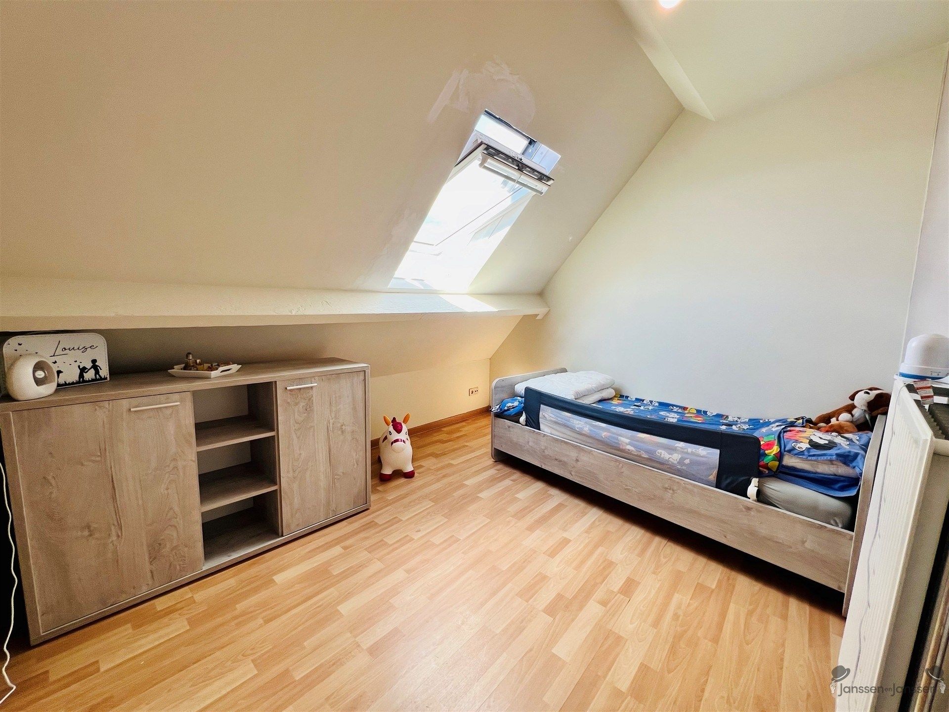Gezellige woning met 4 slpk en tuin foto 16