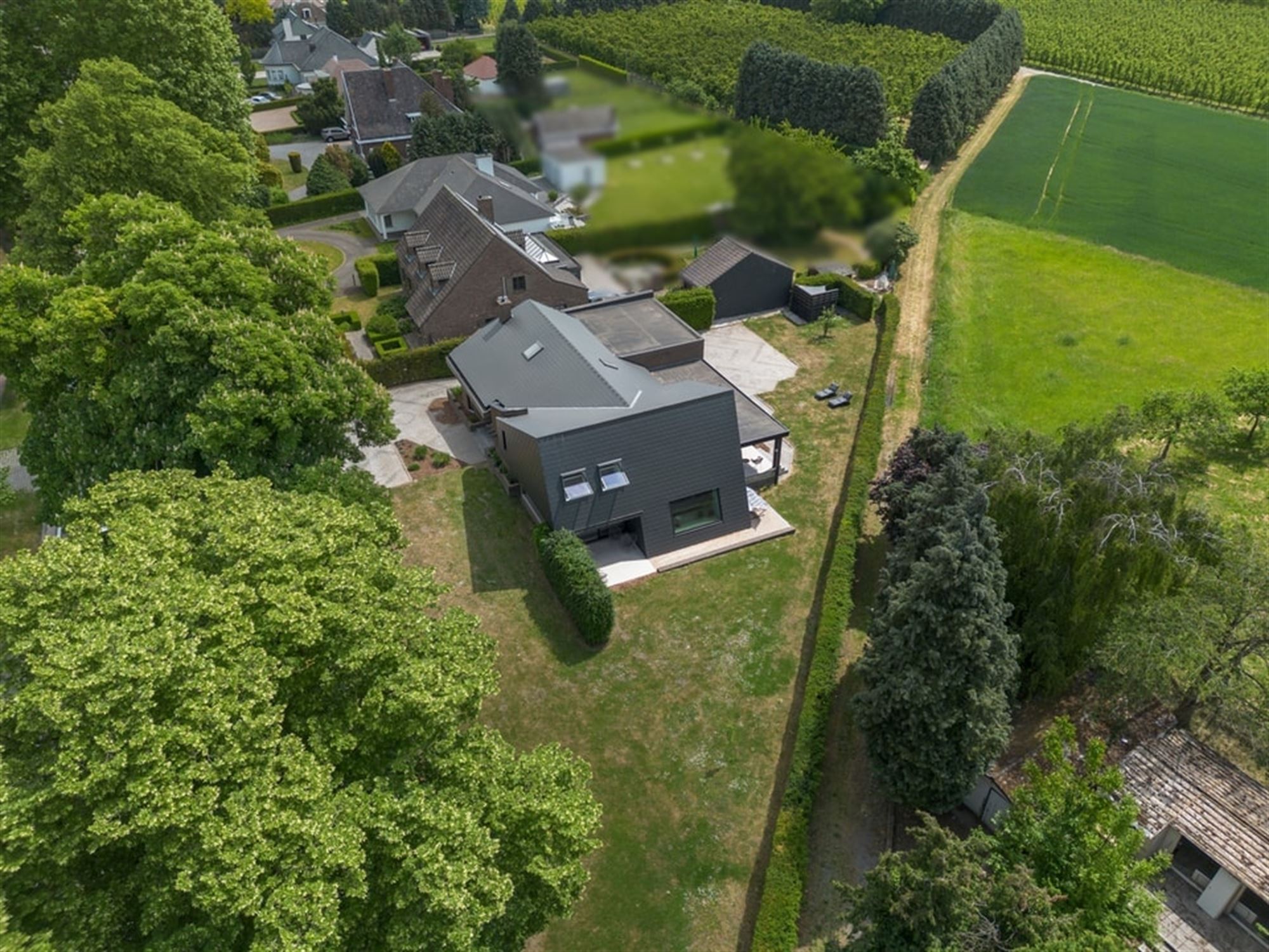 UNIEKE DESIGNWONING MET MODERNE AFWERKING EN STIJVOLLE ARCHITECTUUR foto 5