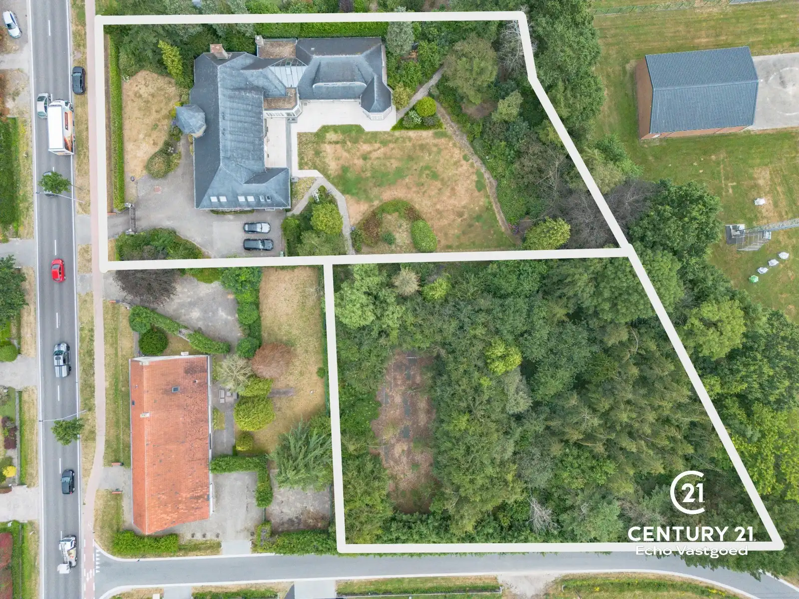 Ruime villa met kantoor, binnenzwembad, mooie tuin op 3172m² foto 30