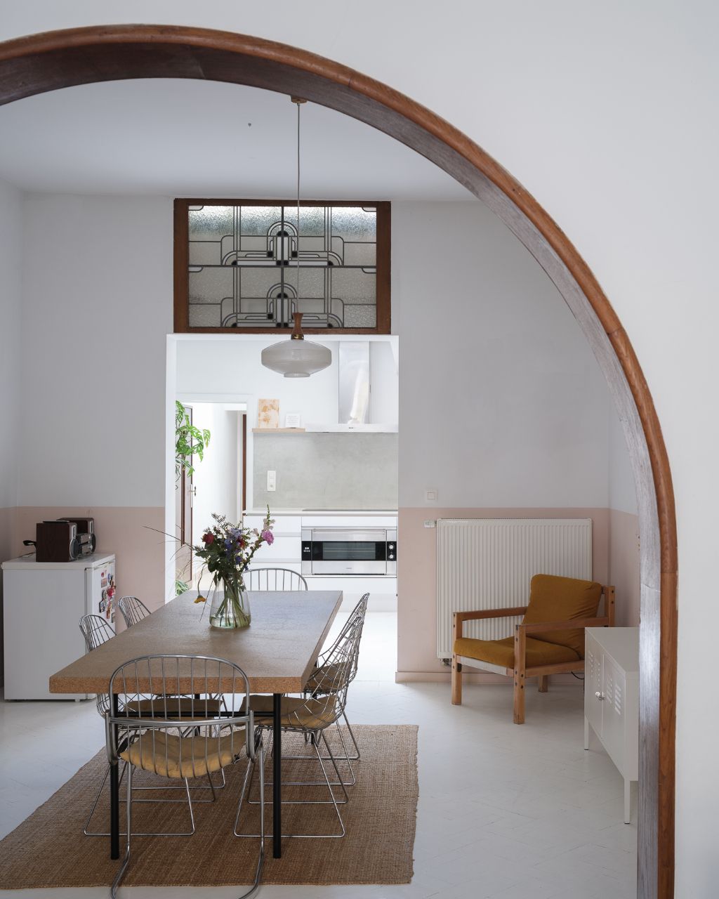 Topligging, omgeving Visserij, karaktervol 2 slpk-appartement met buitenruimte en originele elementen in een even karaktervol gebouw met ‘art-déco’ elementen. foto 9