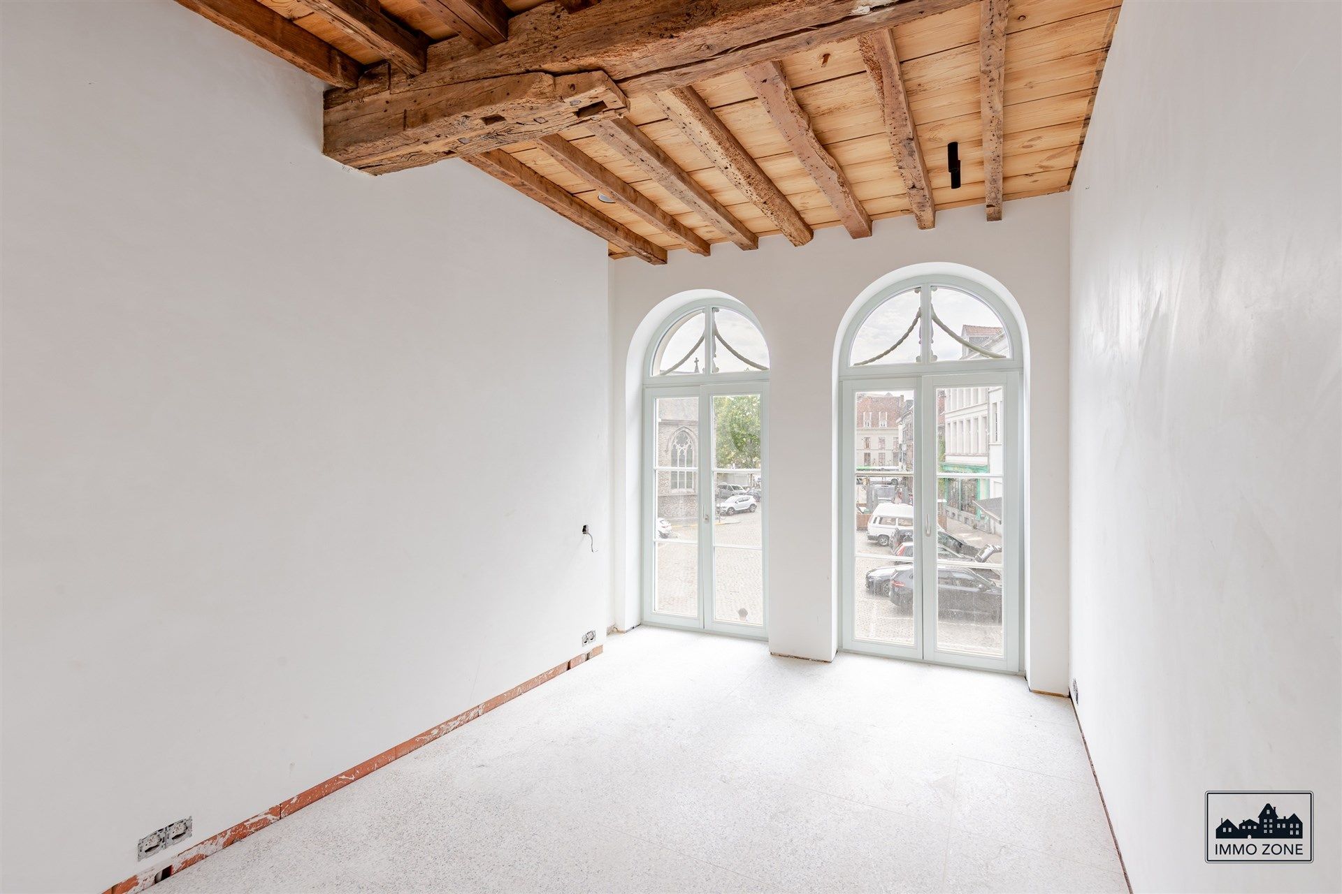 Architecturale parel tussen Vlas-en Vrijdagsmarkt foto 2