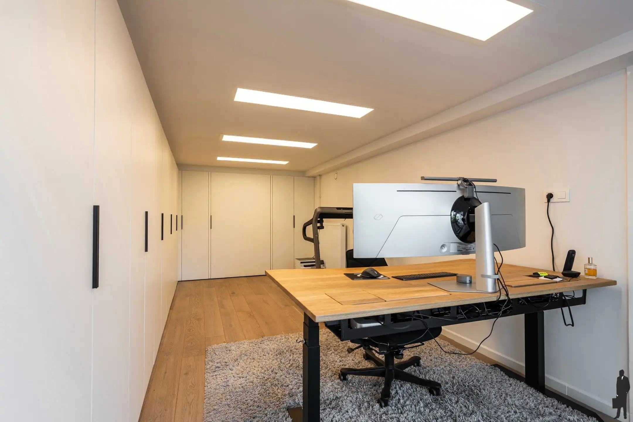 In de Meerse bergen treffen we op een ruim perceel van ca. 2.735m² deze knappe, lichtrijke villa foto 44