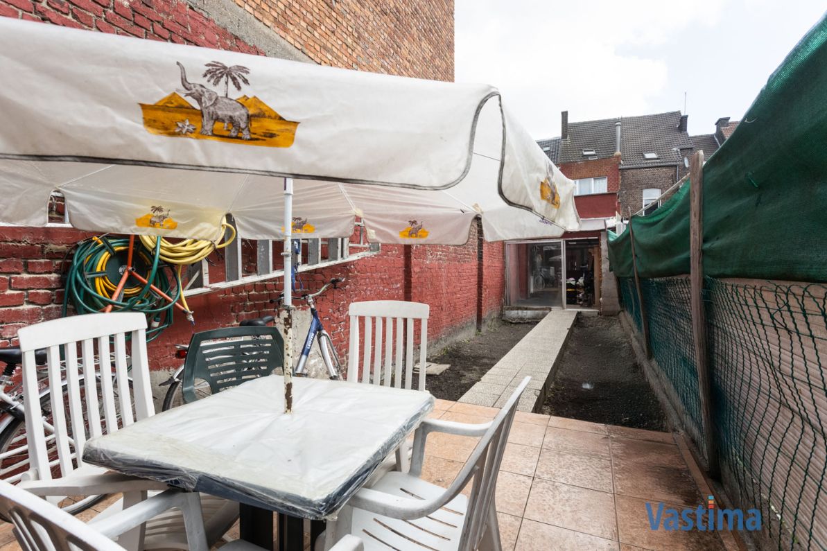 Ruime gezinswoning met 4 slaapkamers en tuin centrum Aalst foto 26