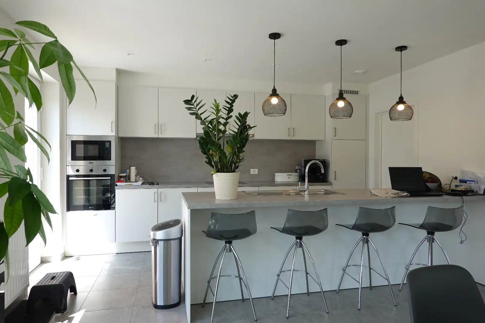 Prachtige halfopen nieuwbouwwoning met inpandige garage en zuidgerichte tuin foto 6