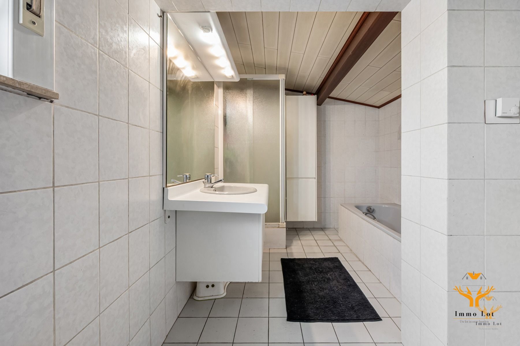Ruime vrijstaande woning met 5 slaapkamers foto 13