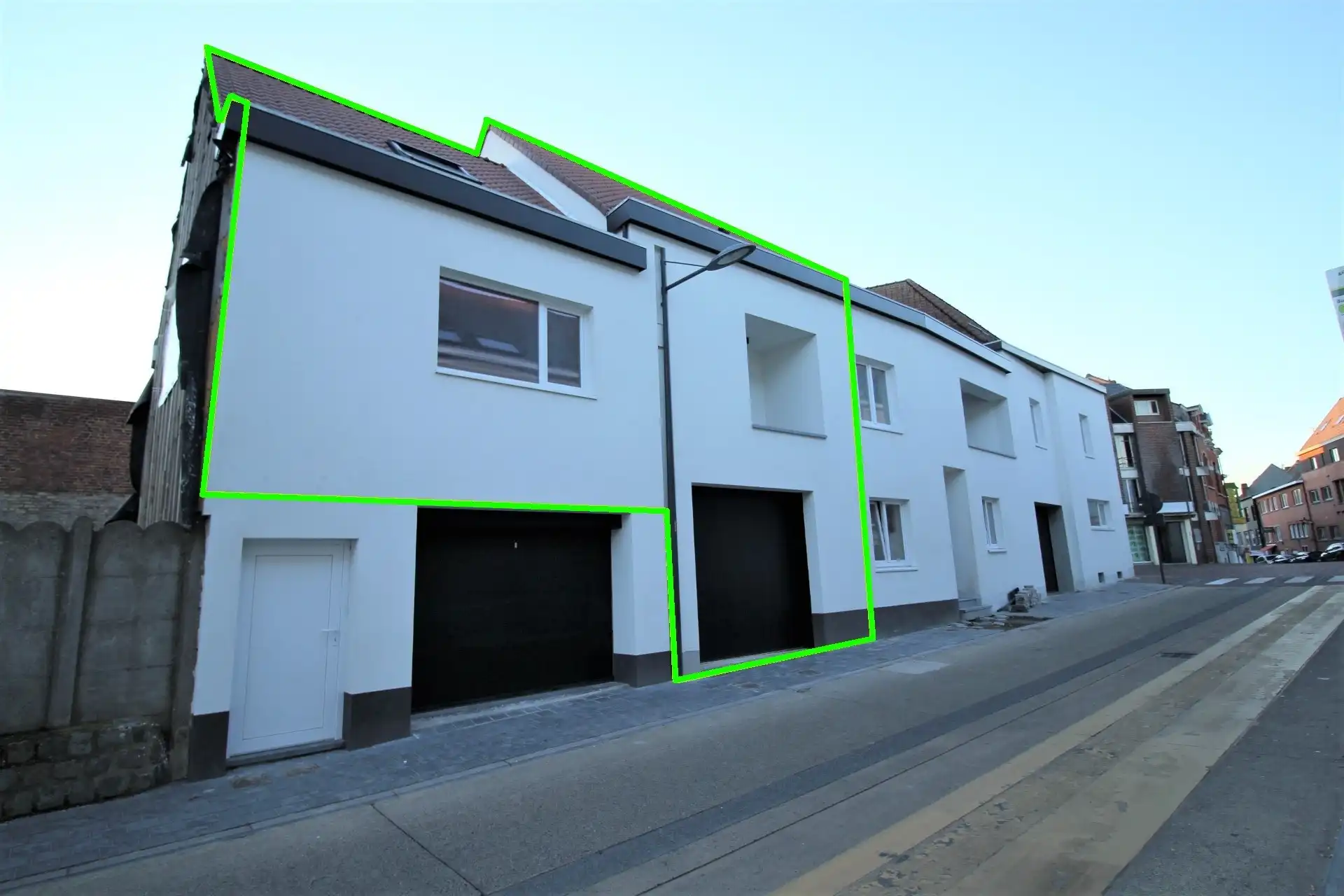 Klassevolle nieuwbouwwoning pal in centrum Brakel. foto {{pictureIndex}}