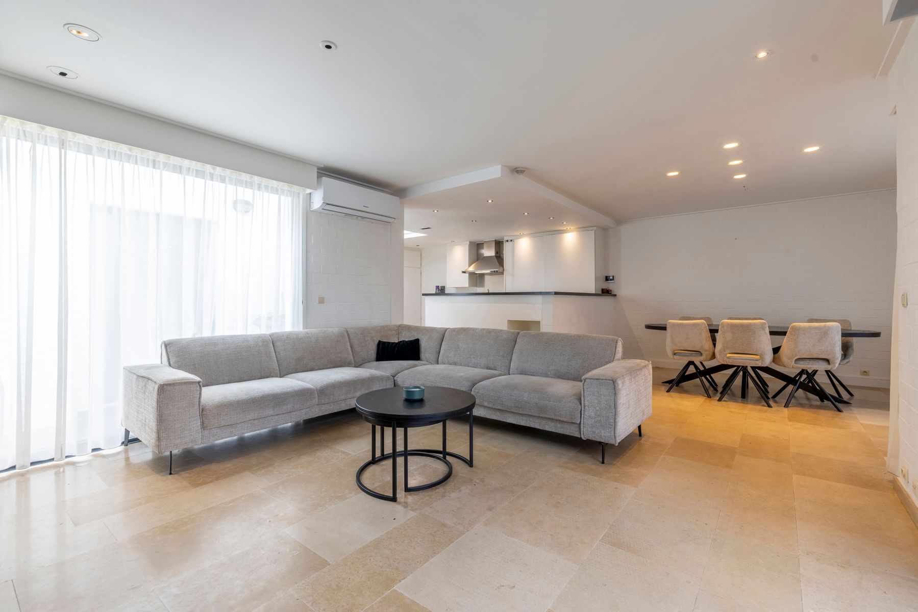 Woning met 3 slaapkamers, tuin en polyvalente ruimte te koop foto 8