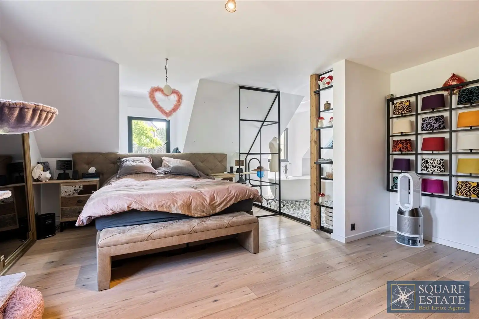 Wemmel, ruime en volledig gerenoveerde villa met 4 slaapkamers. foto 10