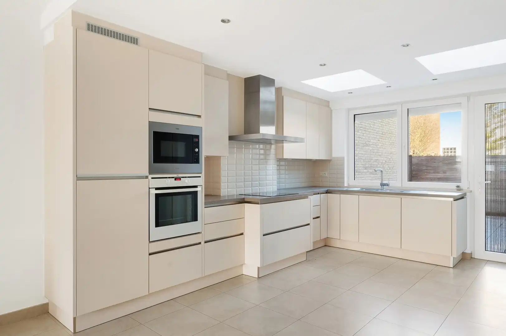 Charmante woning te koop centraal gelegen in Oud-Knokke vlakbij het centrum. foto 4