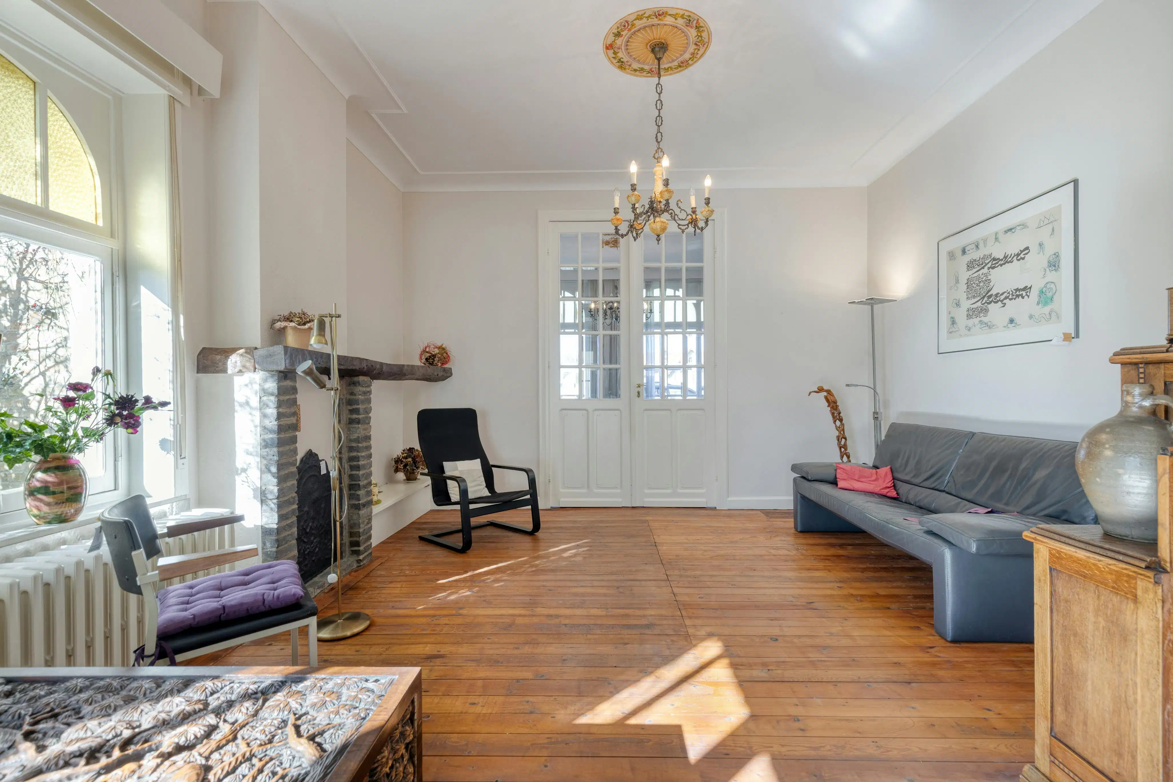 Karaktervolle woning met ruime tuin gelegen langs het water. foto 4