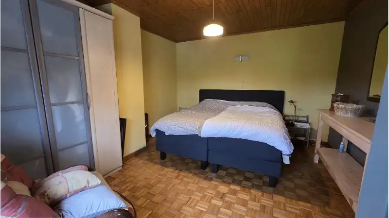 Vrijstaande 3-slaapkamerwoning met Tuin en 2 Garages te koop in Zedelgem foto 5