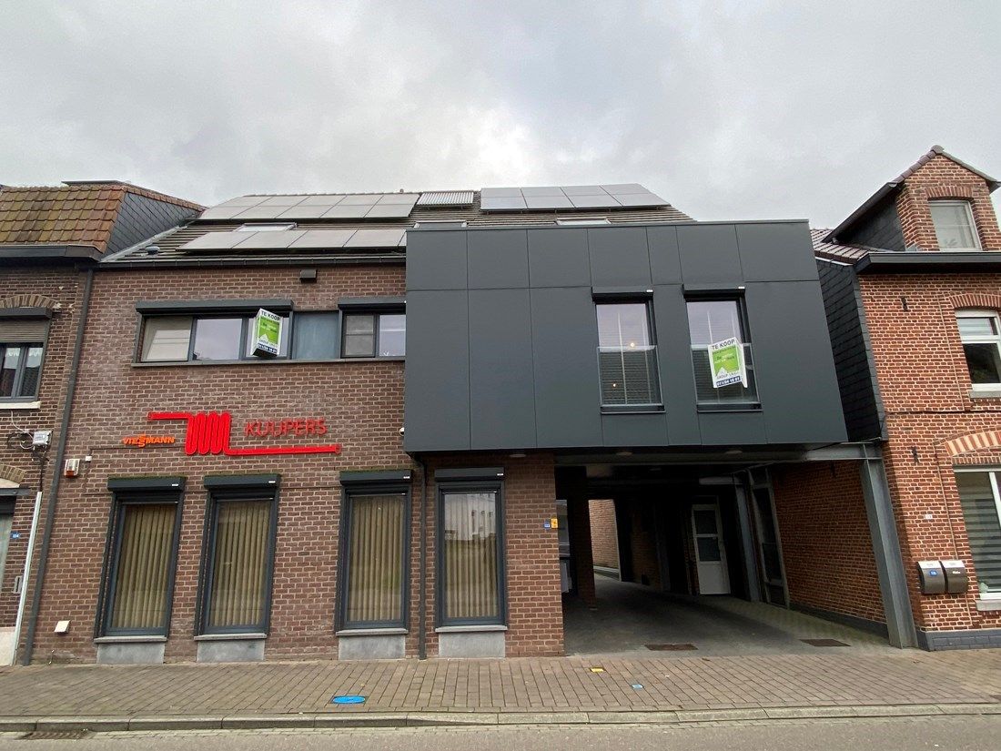 ENERGIEZUINIG duplex appartement te Lanaken centrum foto {{pictureIndex}}