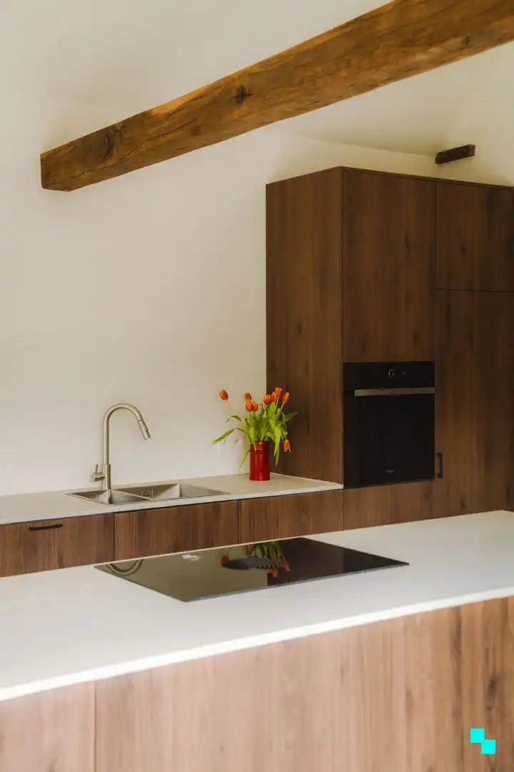 Totaal gerenoveerde woning met vier kamers in het hart van Merelbeke foto 16