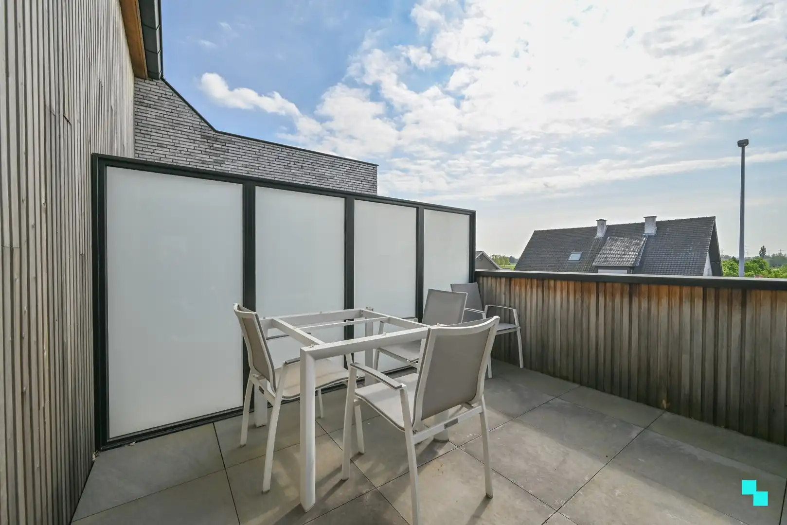 Energiezuinig tweeslaapkamerappartement met terras in Beveren-Leie! foto 5