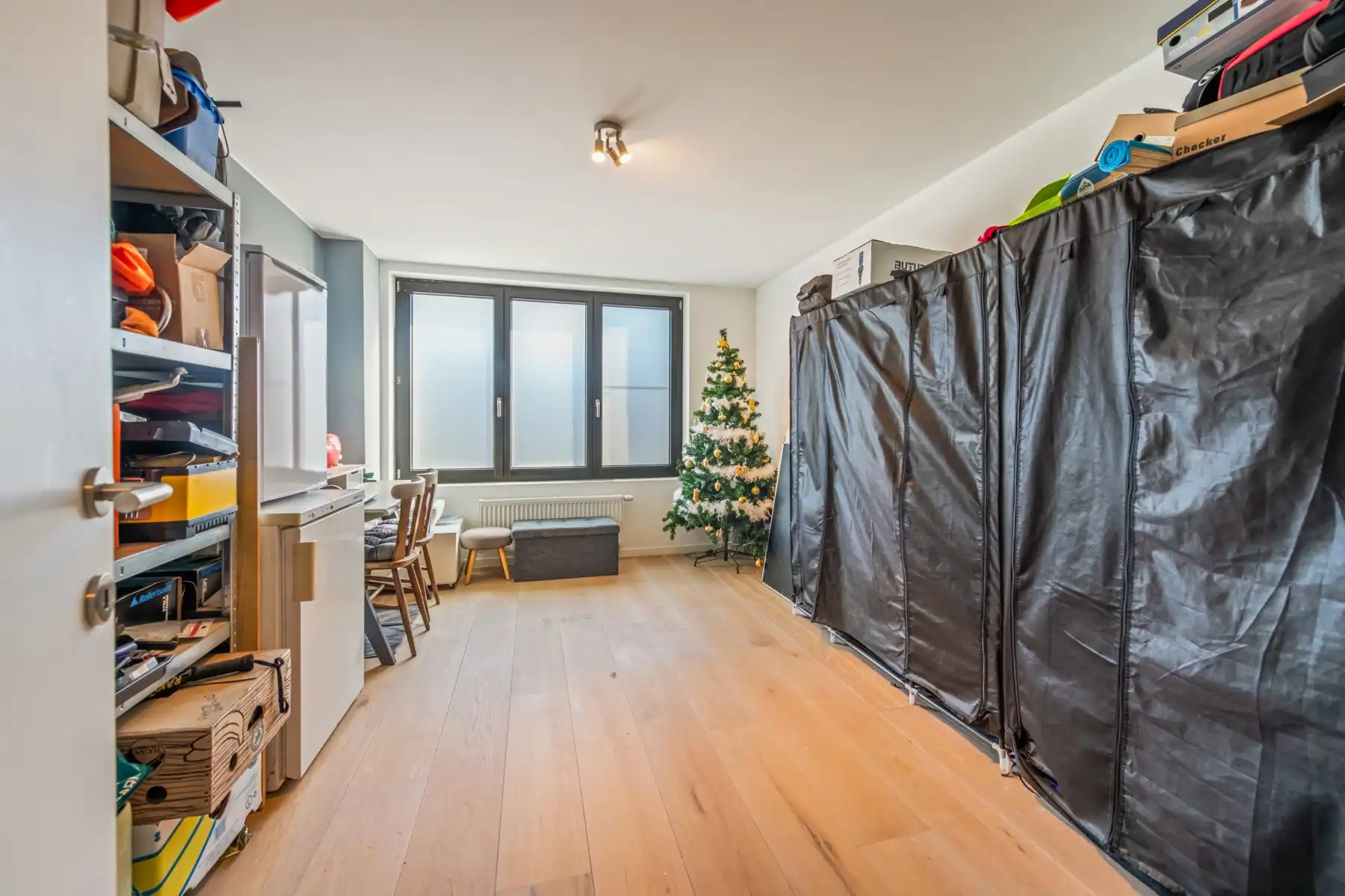 Ruime duplex met zonnig terras en garage/loods foto 17