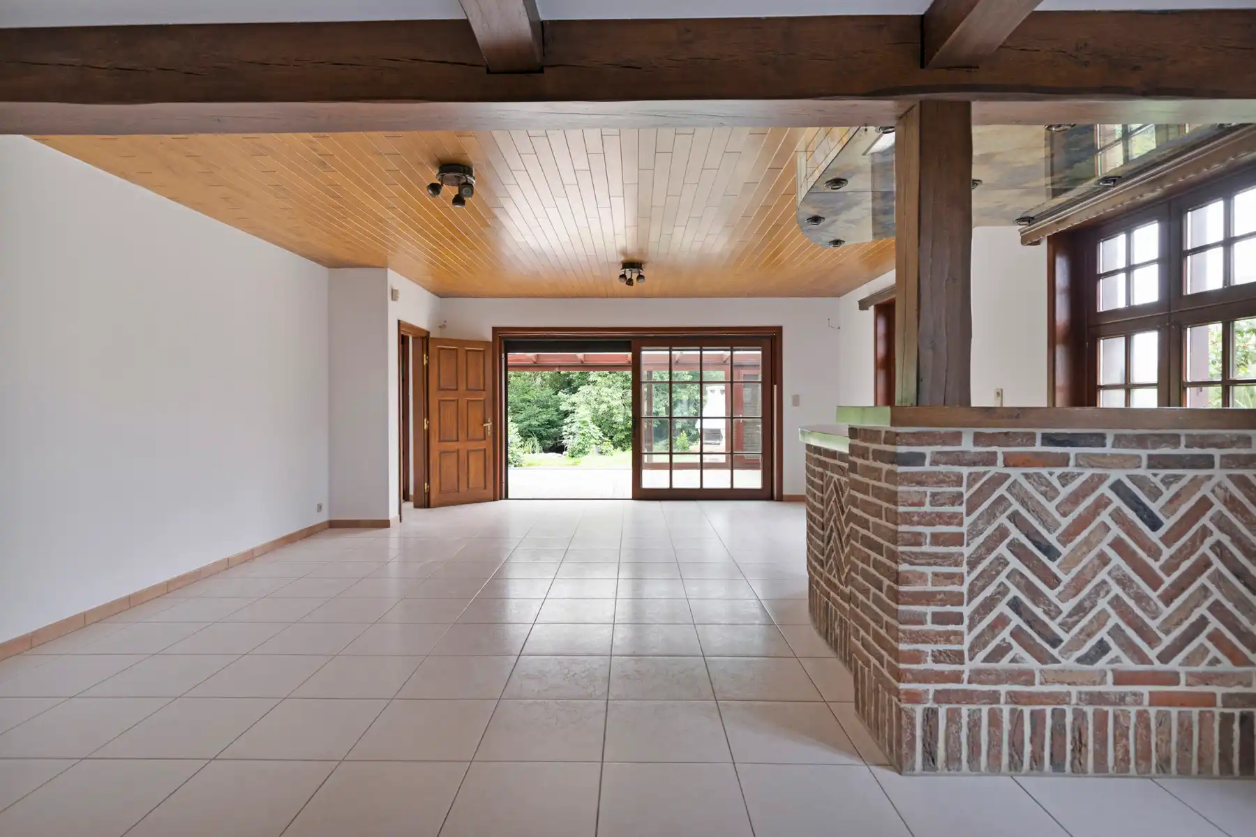 Sint-Ulriks-Kapelle: ruime villa met atelier foto 7