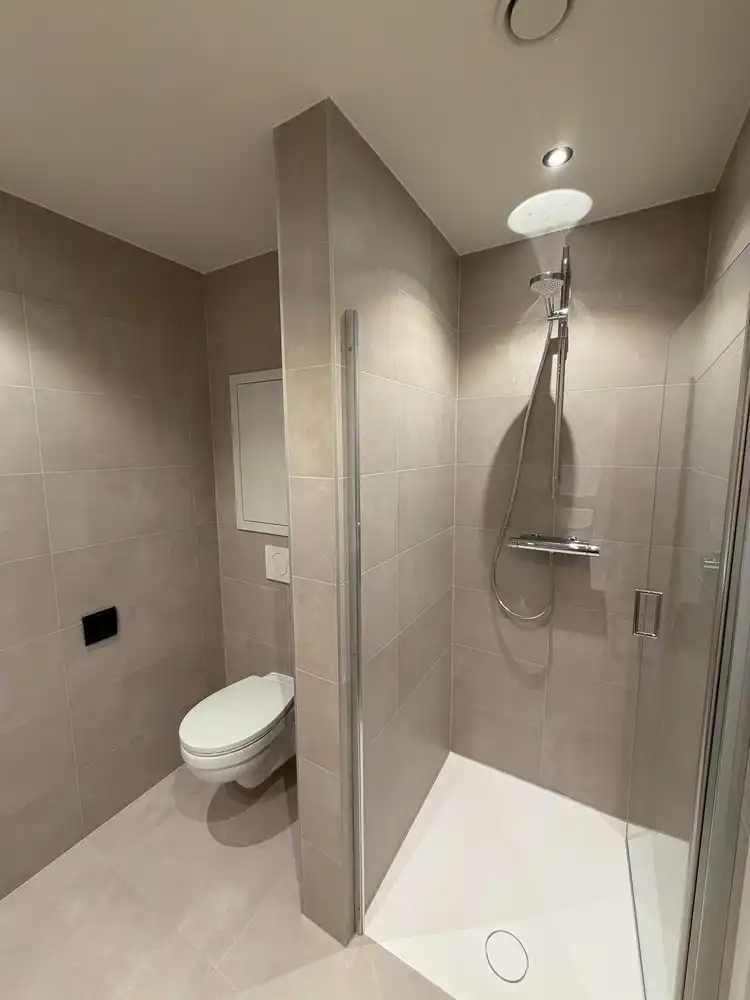 Zeer ruim appartement te huur foto 14