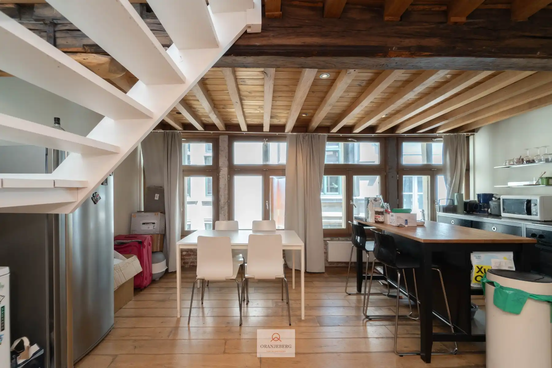 Charmant duplex appartement met ruim terras op toplocatie in het centrum foto 7