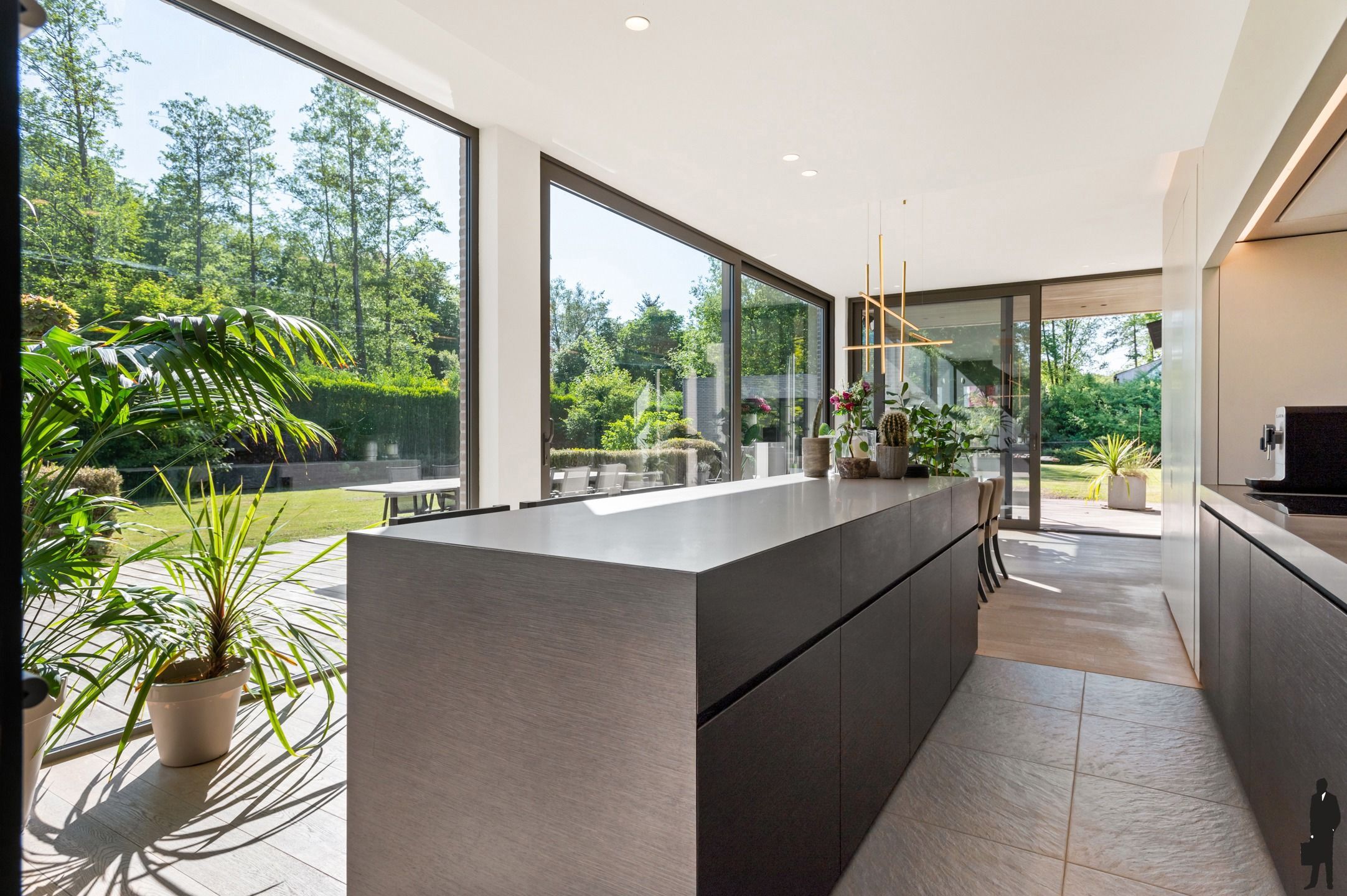 Luxueuze villa te koop in doodlopende straat foto 7
