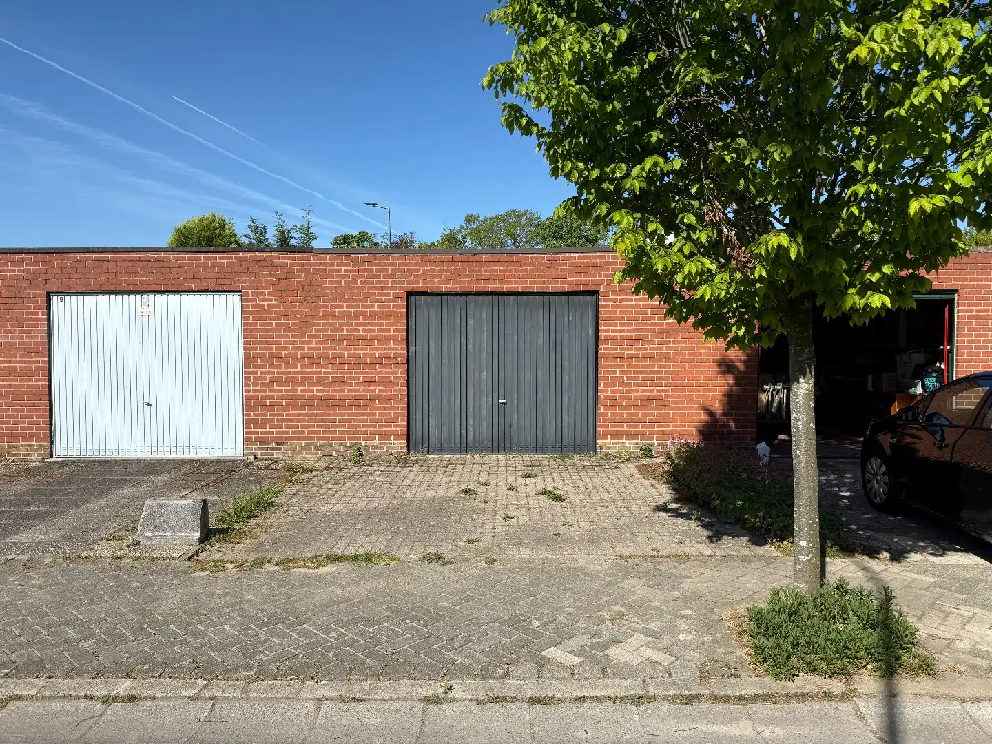 Ruime garagebox in Wondelgem foto {{pictureIndex}}