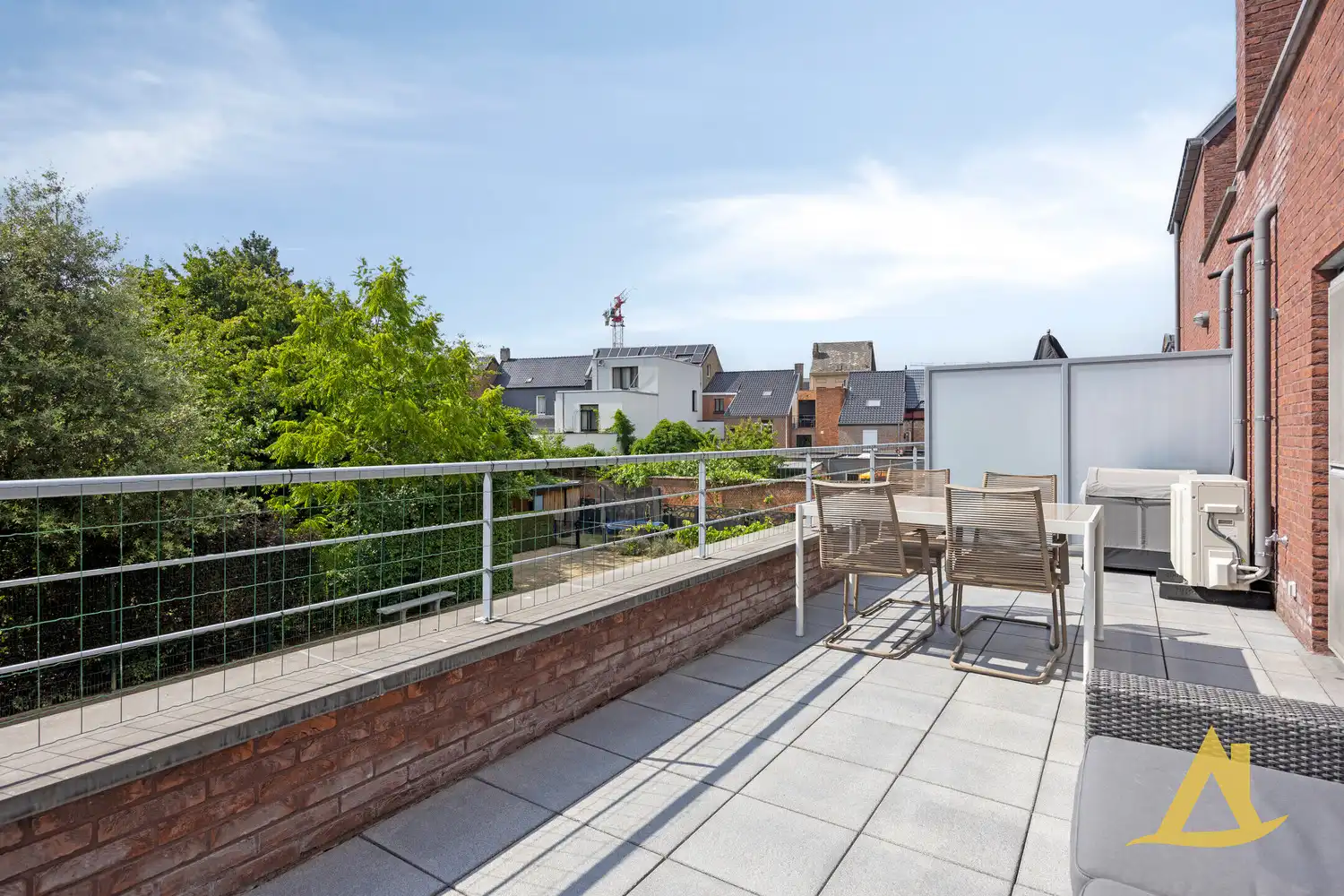 ENERGIEZUINIG APPARTEMENT MET AUTOSTAANPLAATS TE DIEST! foto 12