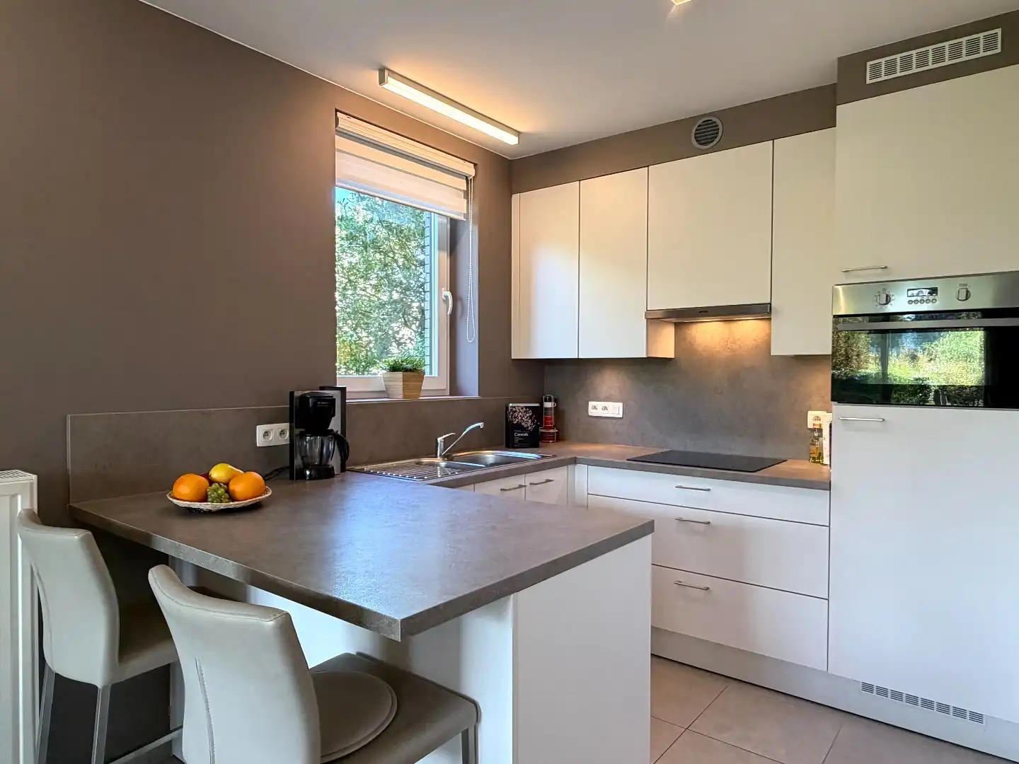 Prachtig appartement met private tuin aan de Lauwse Leieboorden! foto 8