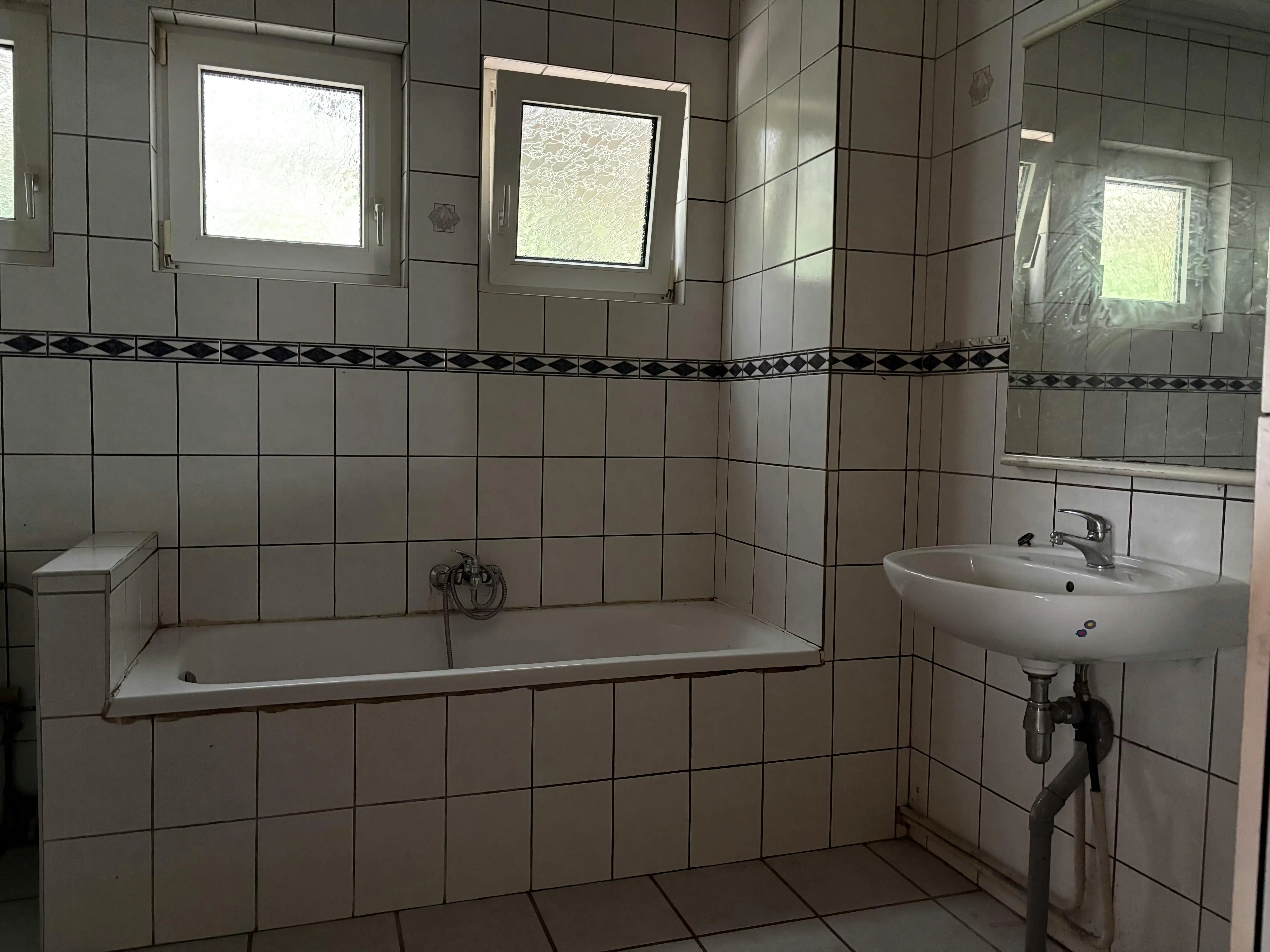 Te renoveren te koop met 4 à 5 slaapkamers te Essen-Wildert! foto 16