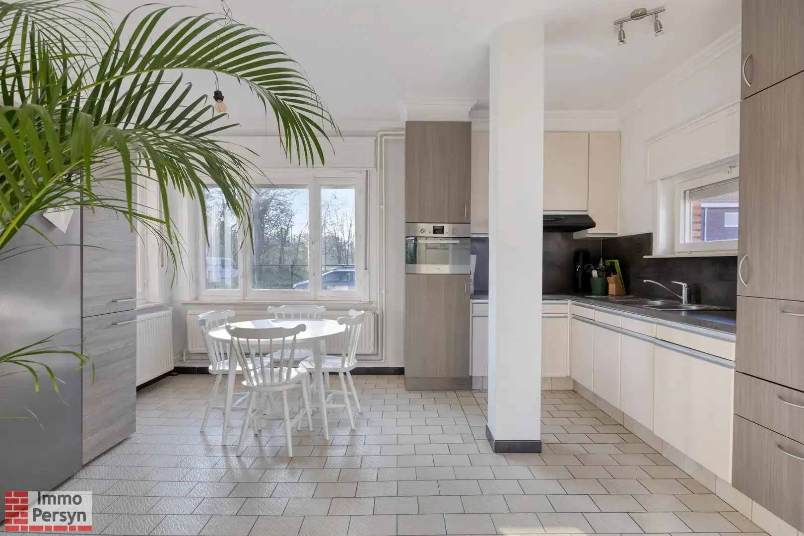 Gezinswoning met lichtrijke orangerie op gegeerde, groene locatie in Scherpenheuvel-Zichem foto 6