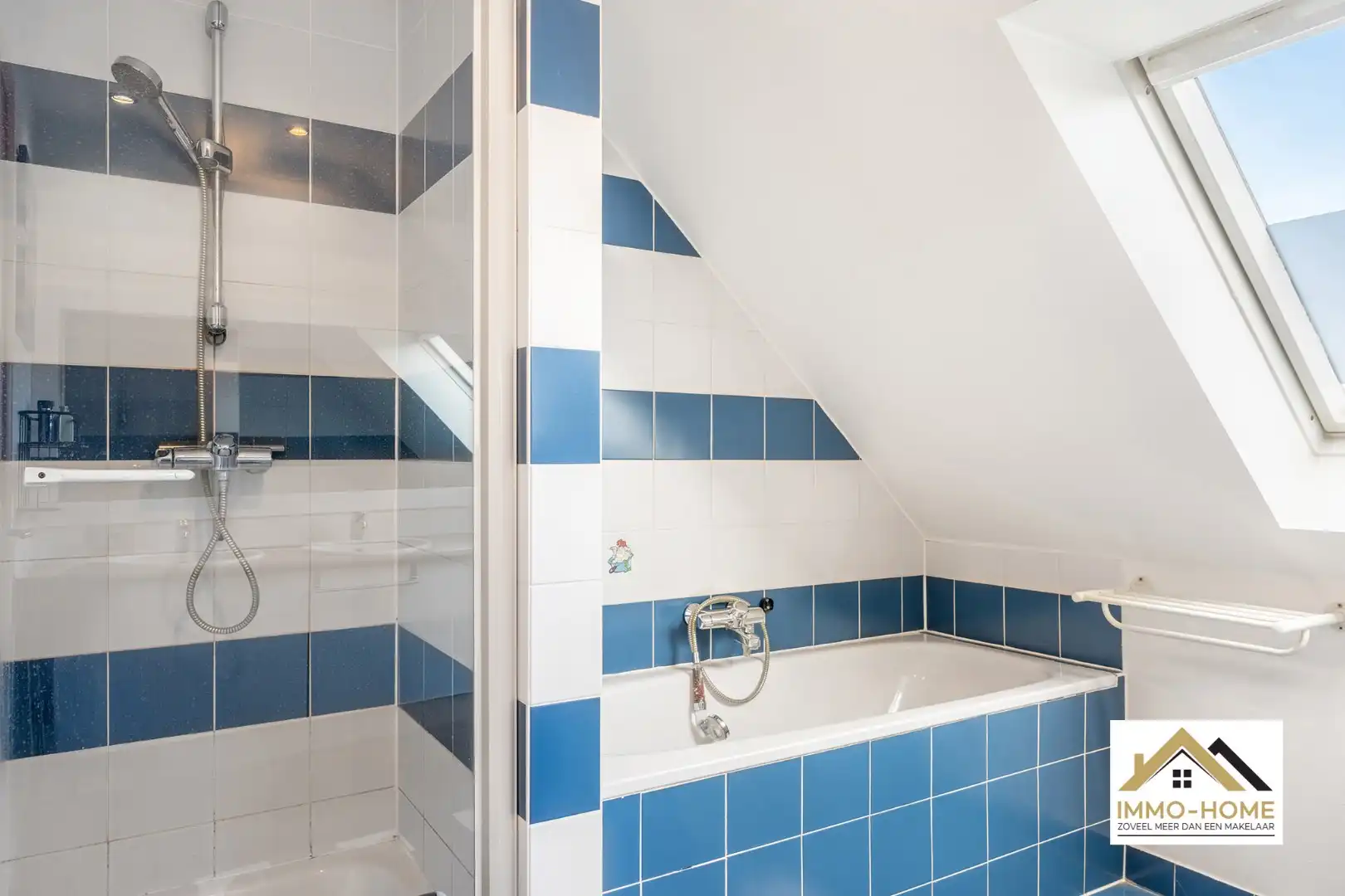 Instapklare woning met bureau/ winkelruimte  foto 24