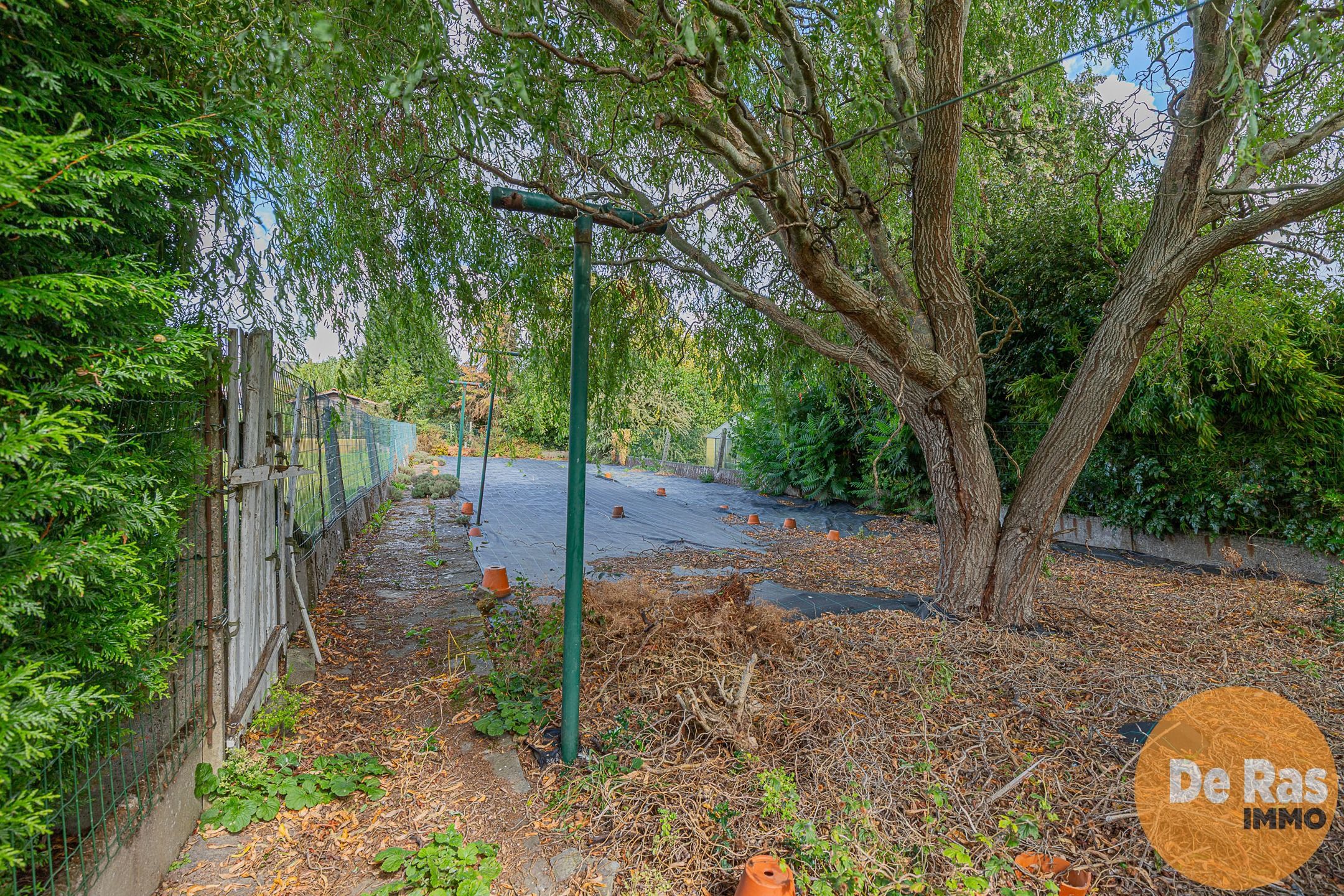 HERZELE - Stevige eengezinswoning op 200m van de markt foto 23