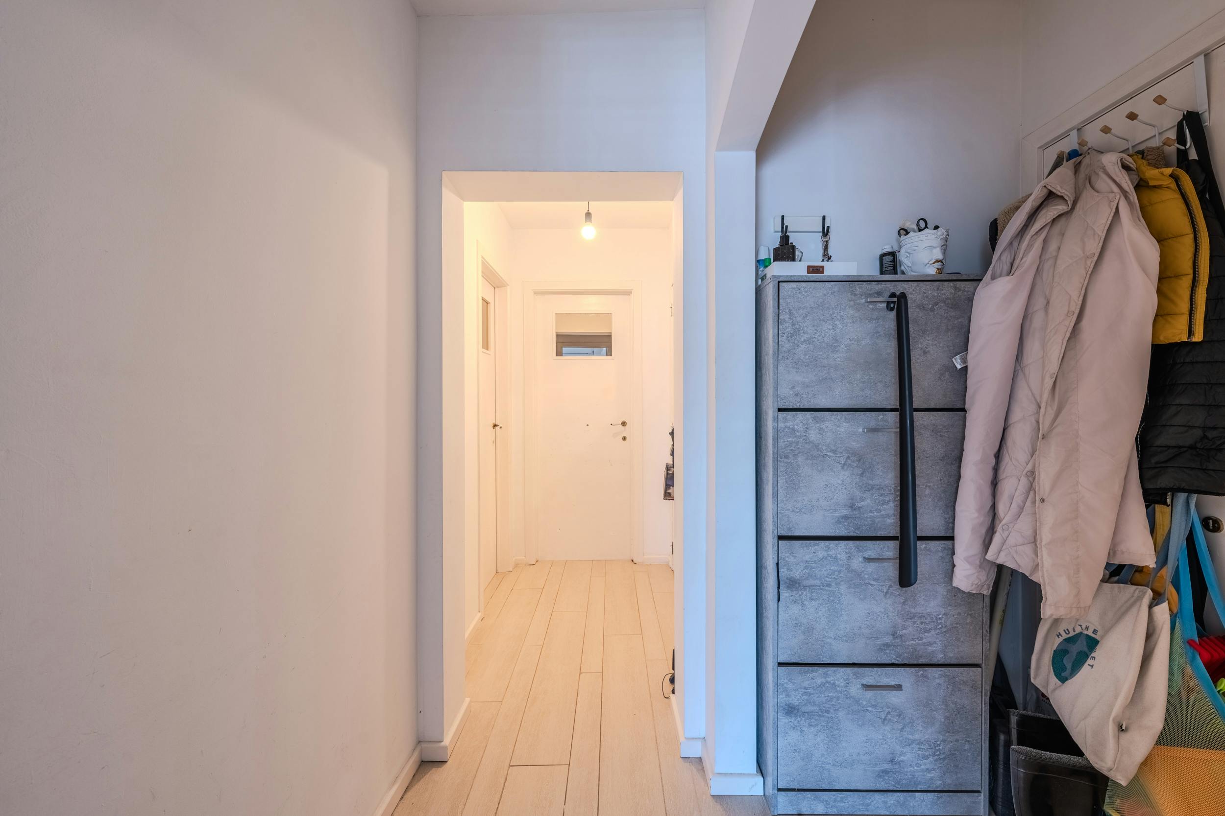 Instapklaar 2-slaapkamerappartement in centrum Oostende foto 8