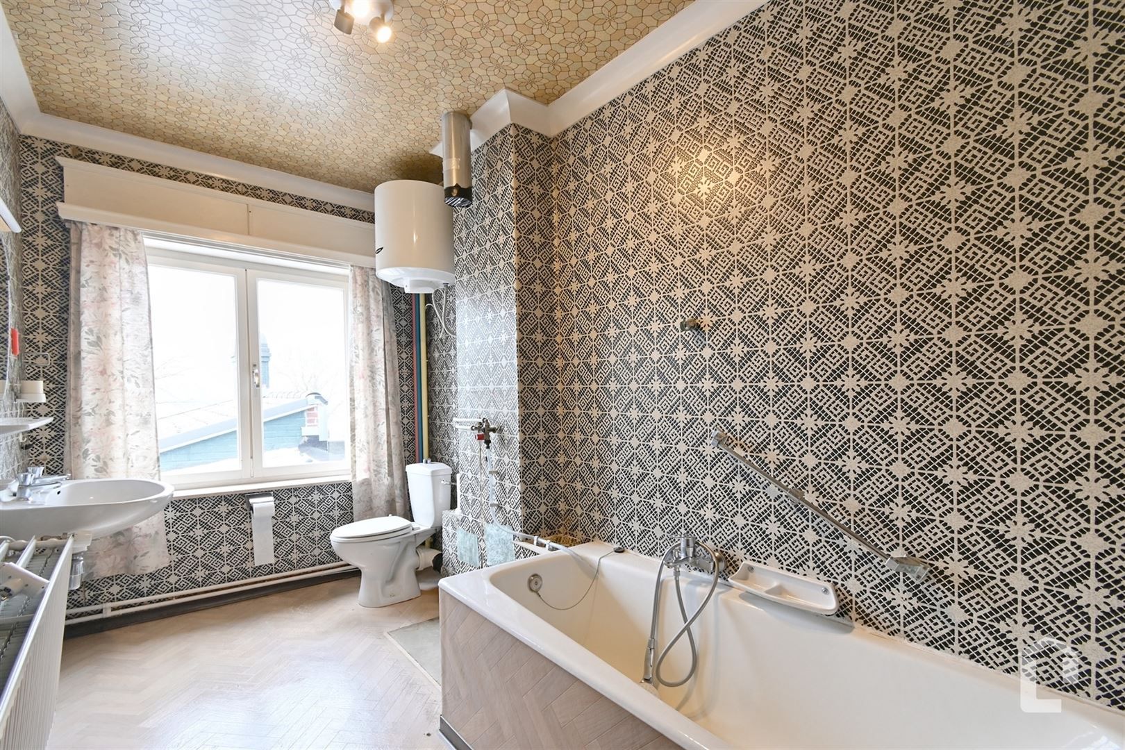 Te renoveren woning met veel potentieel nabij Zottegem foto 13